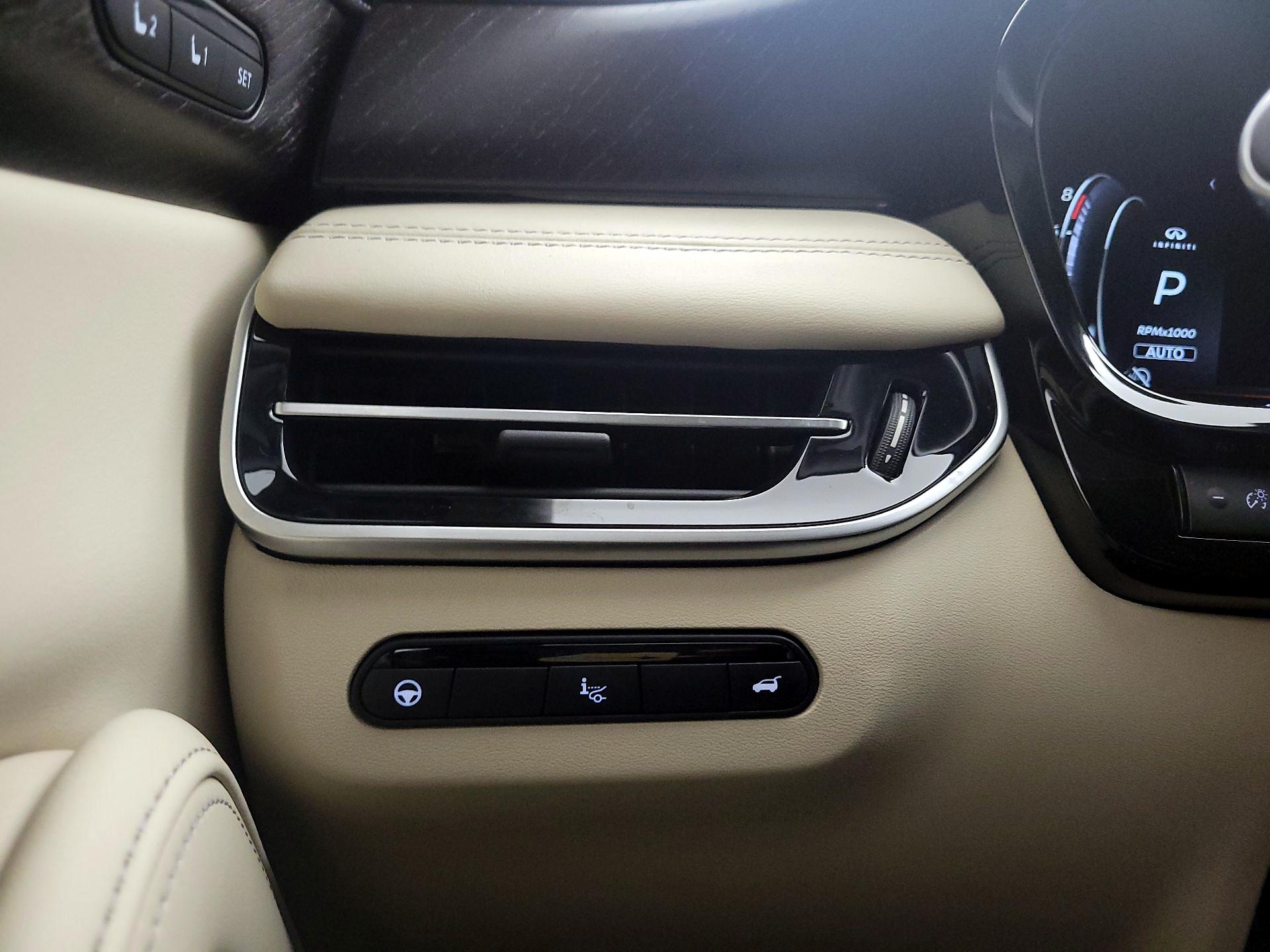 Thumbnail: 2023 INFINITI QX60 - 13