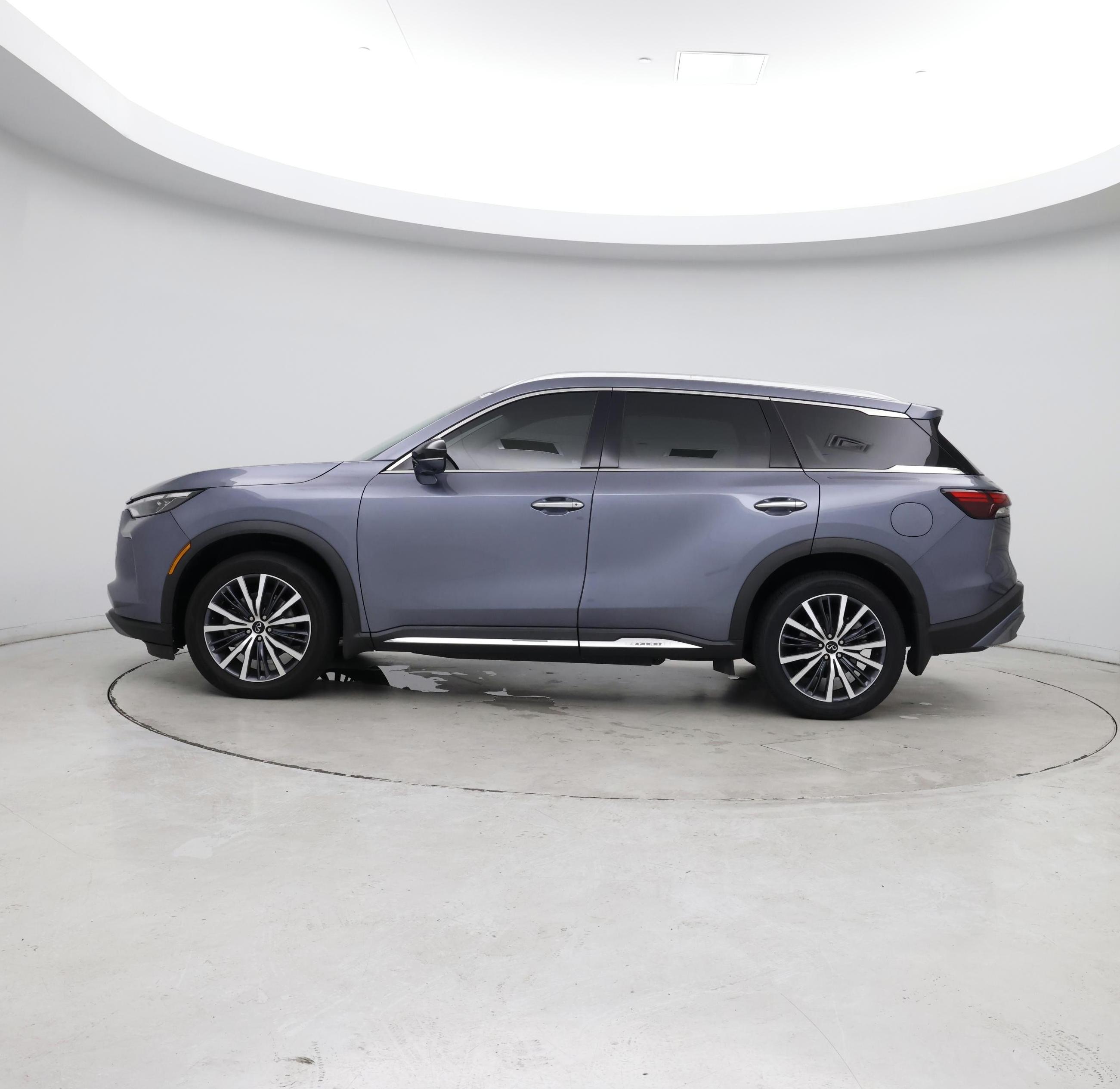Thumbnail: 2023 INFINITI QX60 - 3