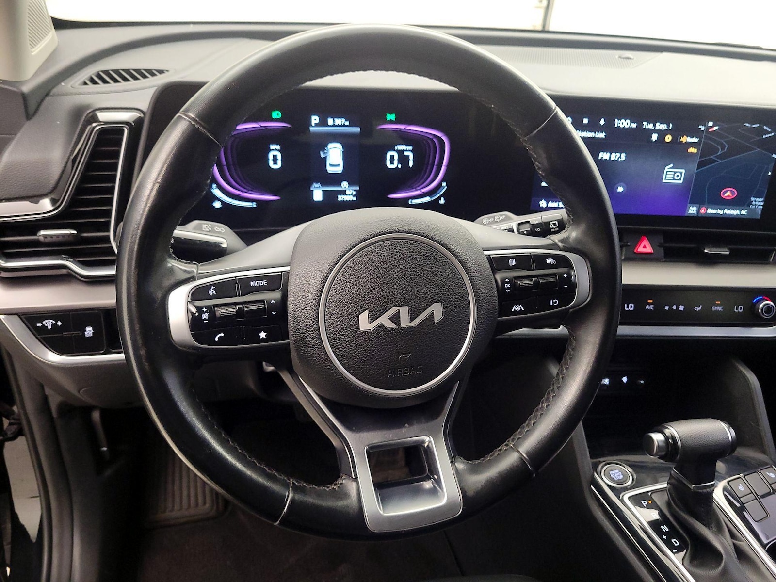 2024 Kia Sportage EX - Photo 11
