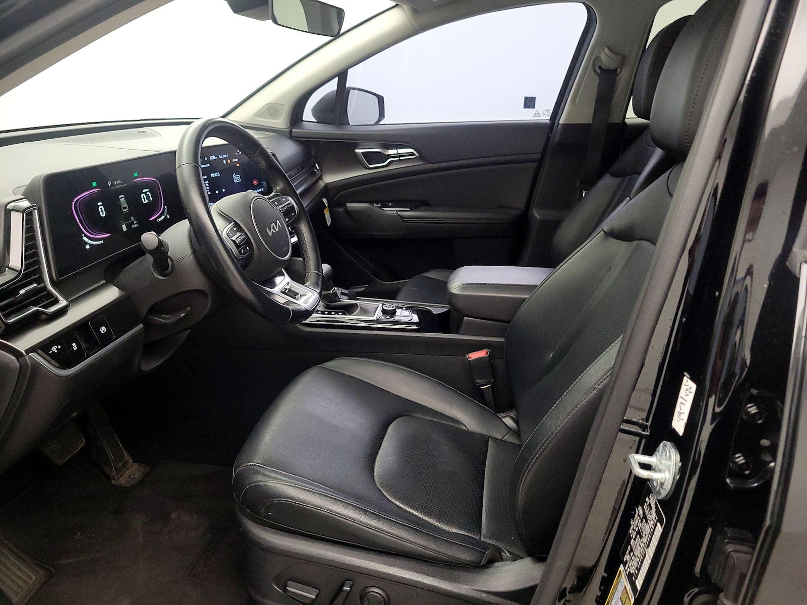 2024 Kia Sportage EX - Photo 12