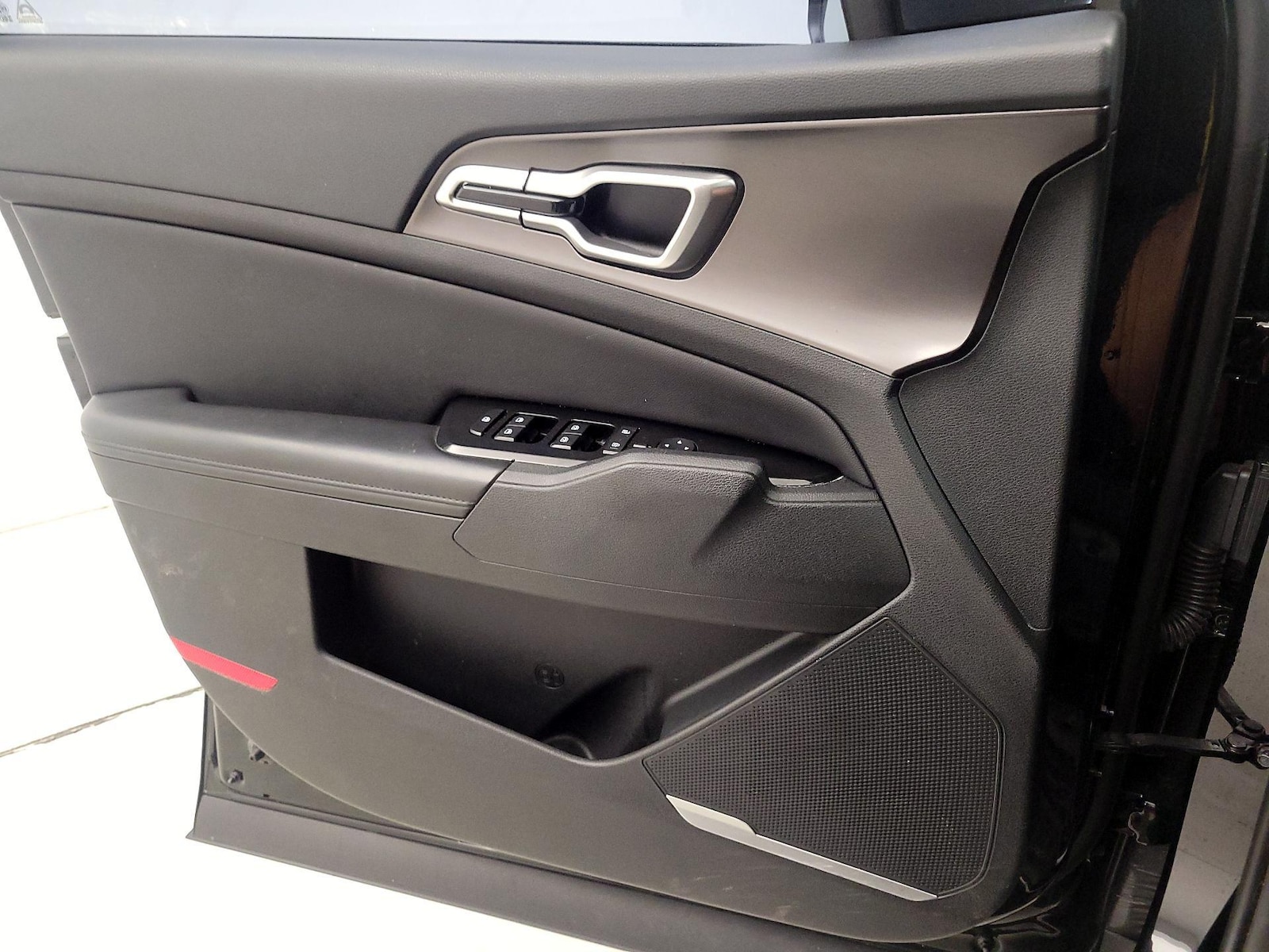 2024 Kia Sportage EX - Photo 13