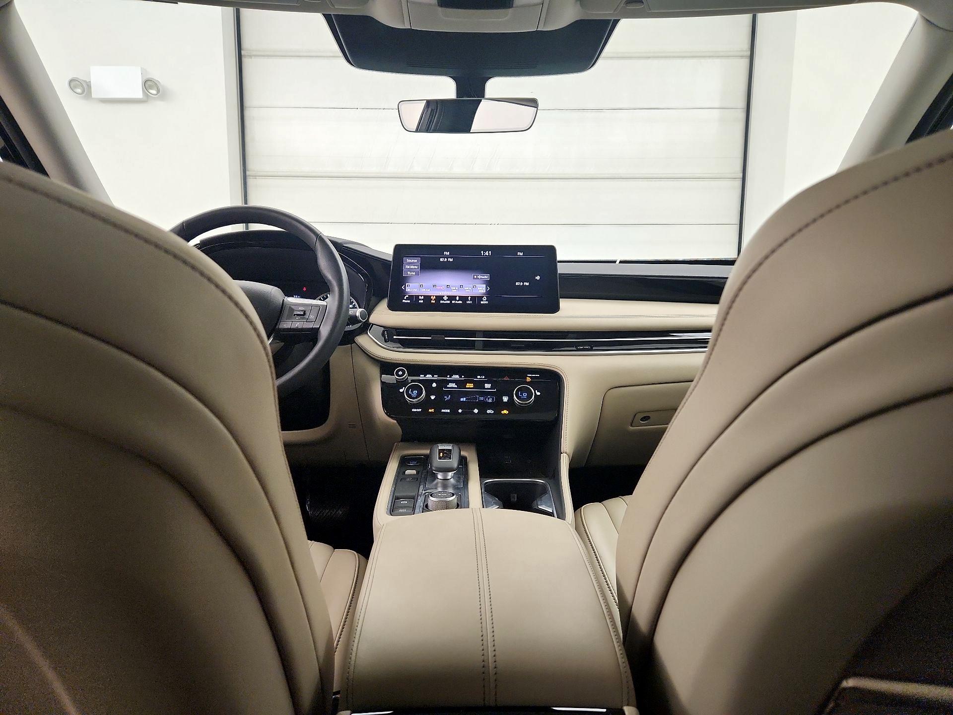 Thumbnail: 2023 INFINITI QX60 - 9