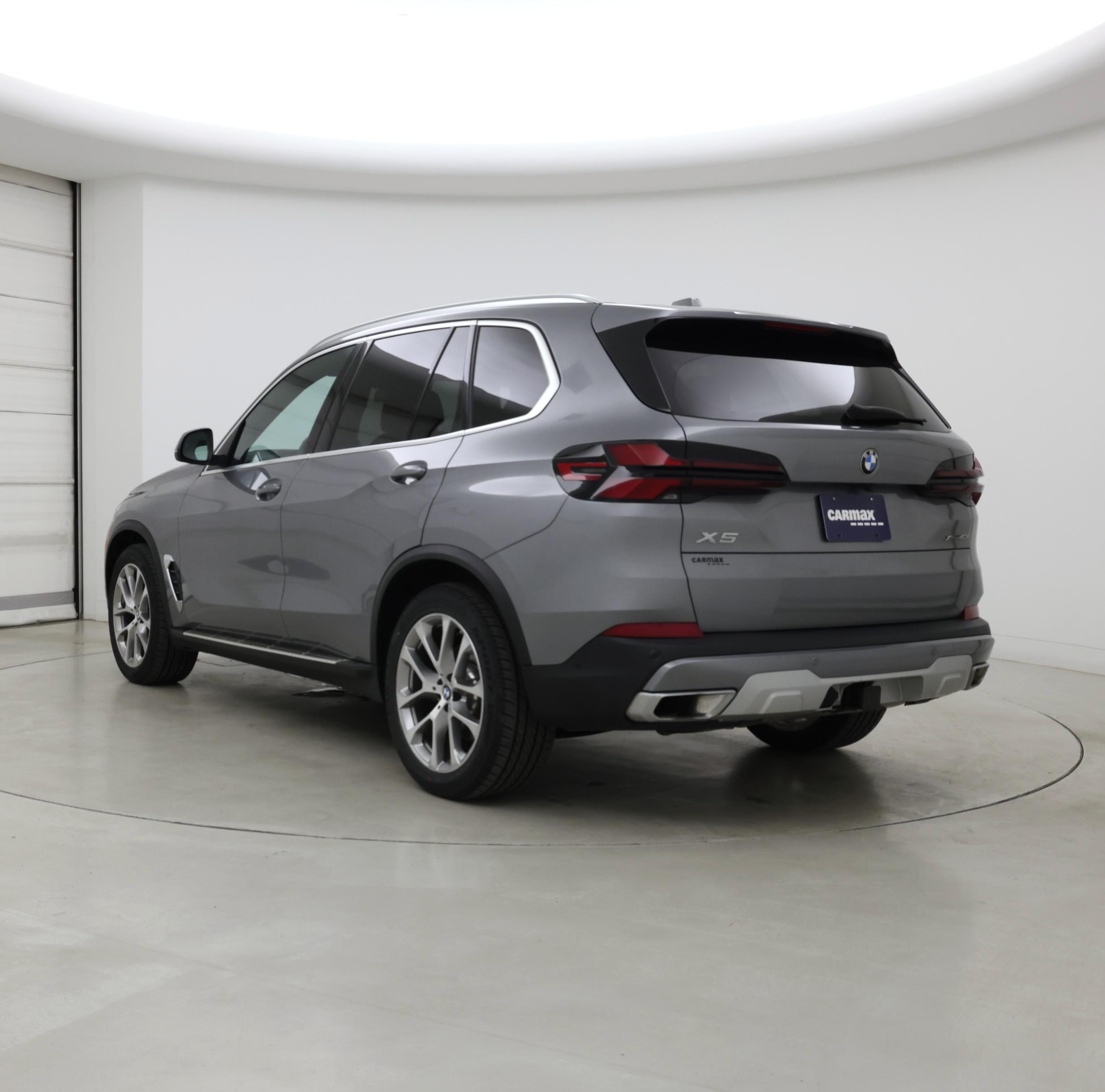 Thumbnail: 2024 BMW X5 - 2