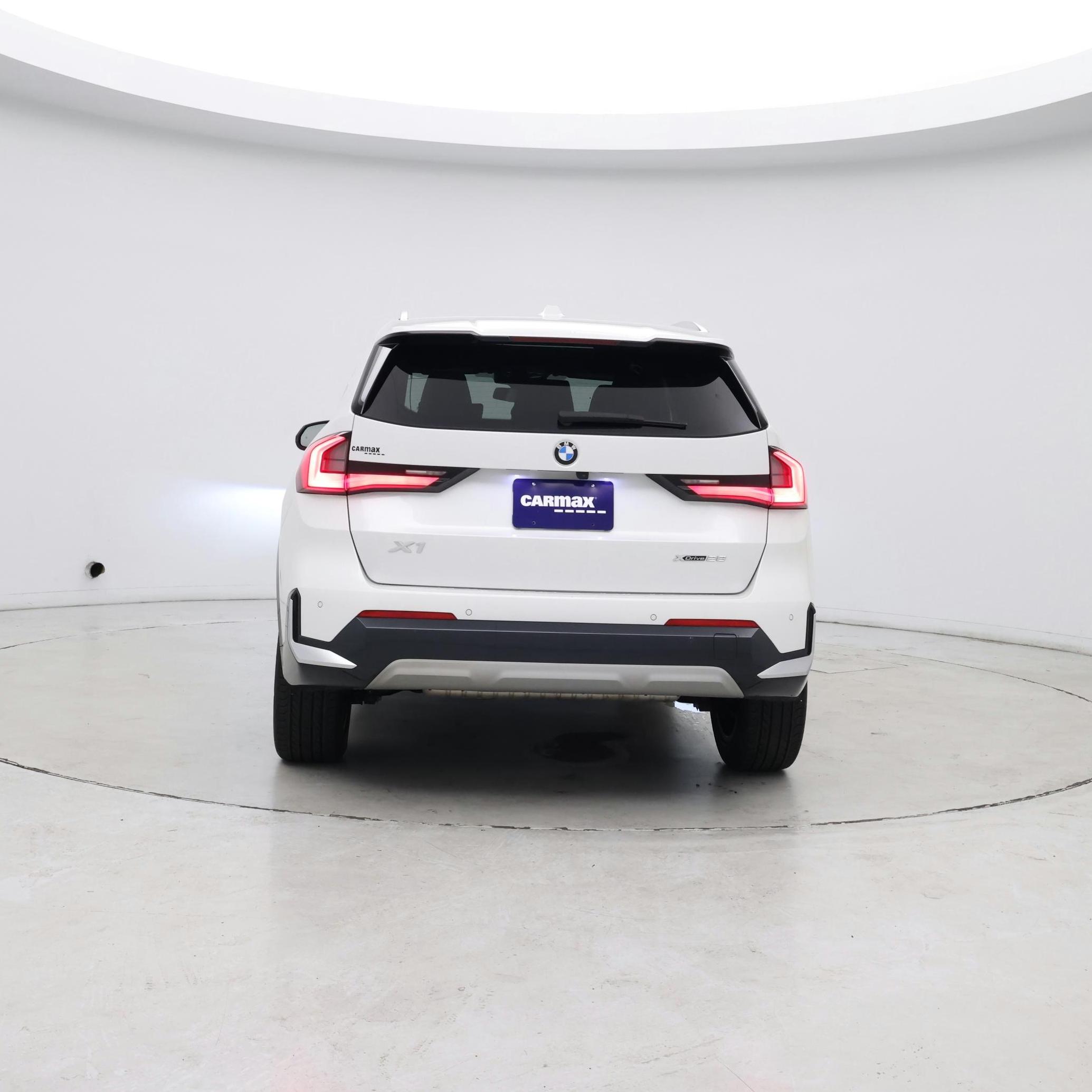 Thumbnail: 2023 BMW X1 - 6
