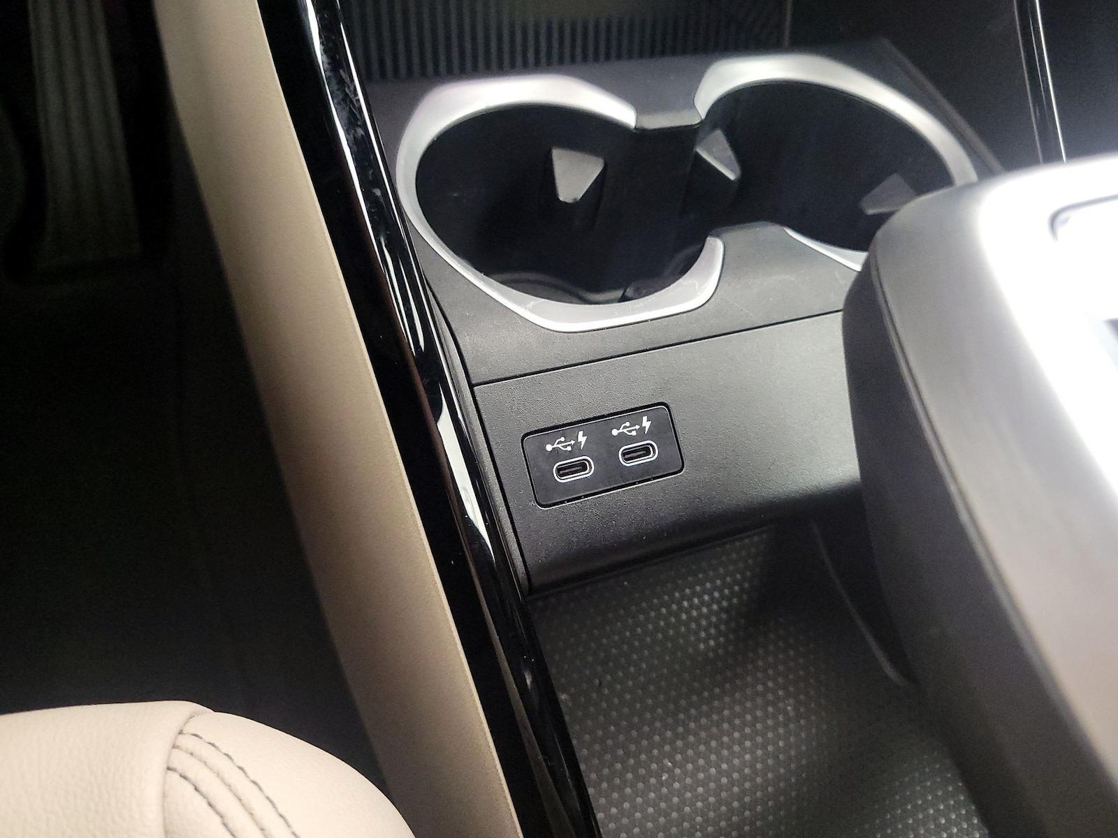 2023 BMW X1 28i - Photo 19