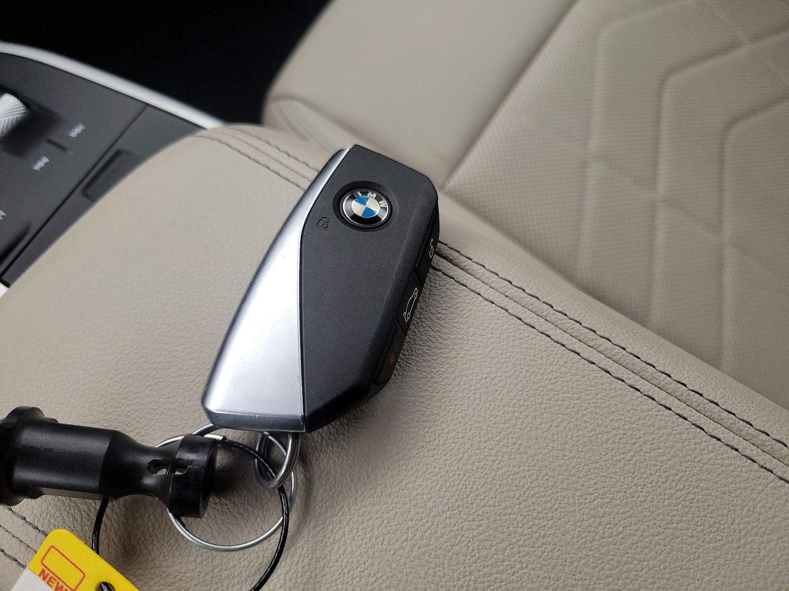 2023 BMW X1 28i - Photo 23