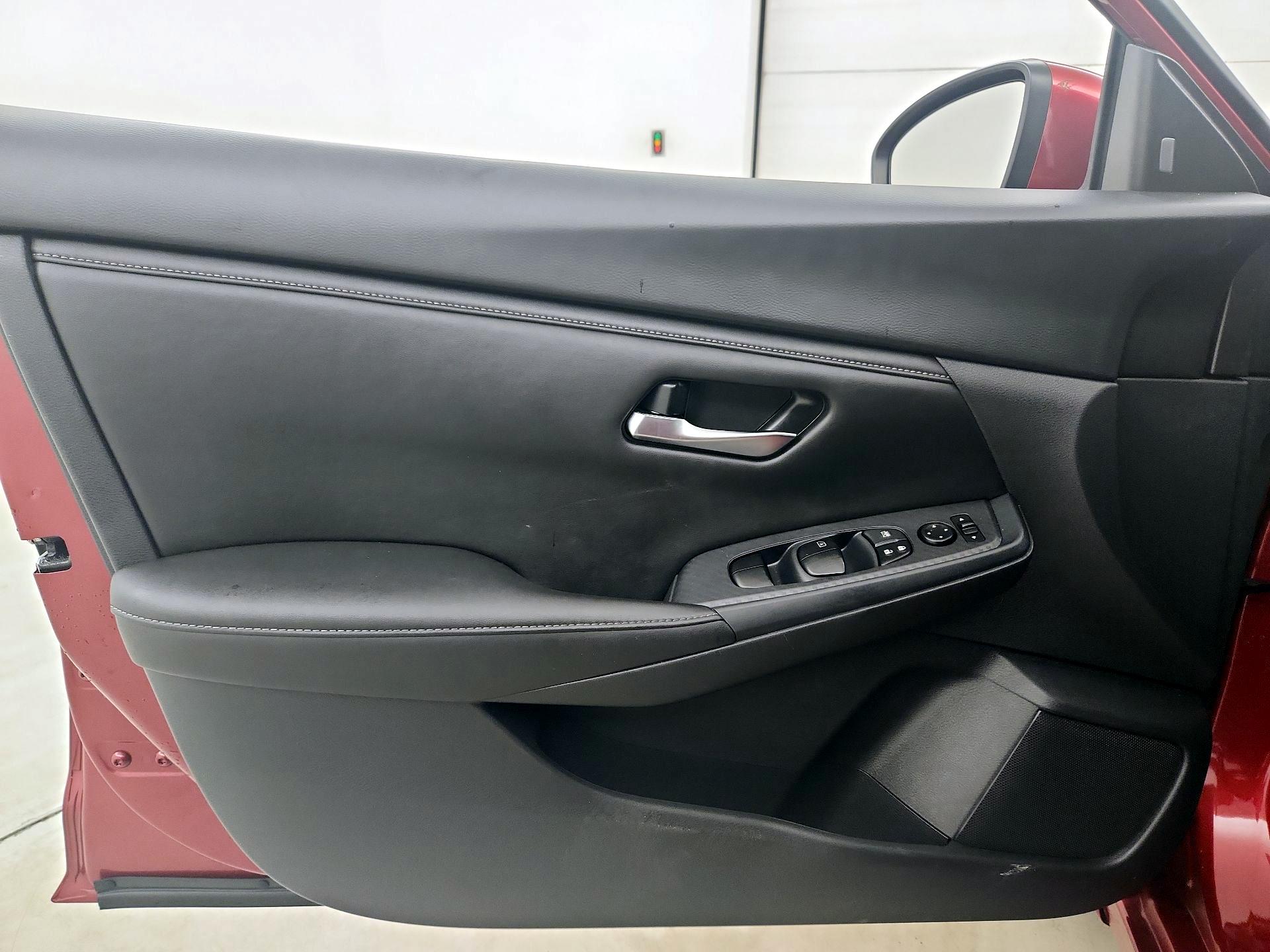 Thumbnail: 2023 Nissan Sentra - 12
