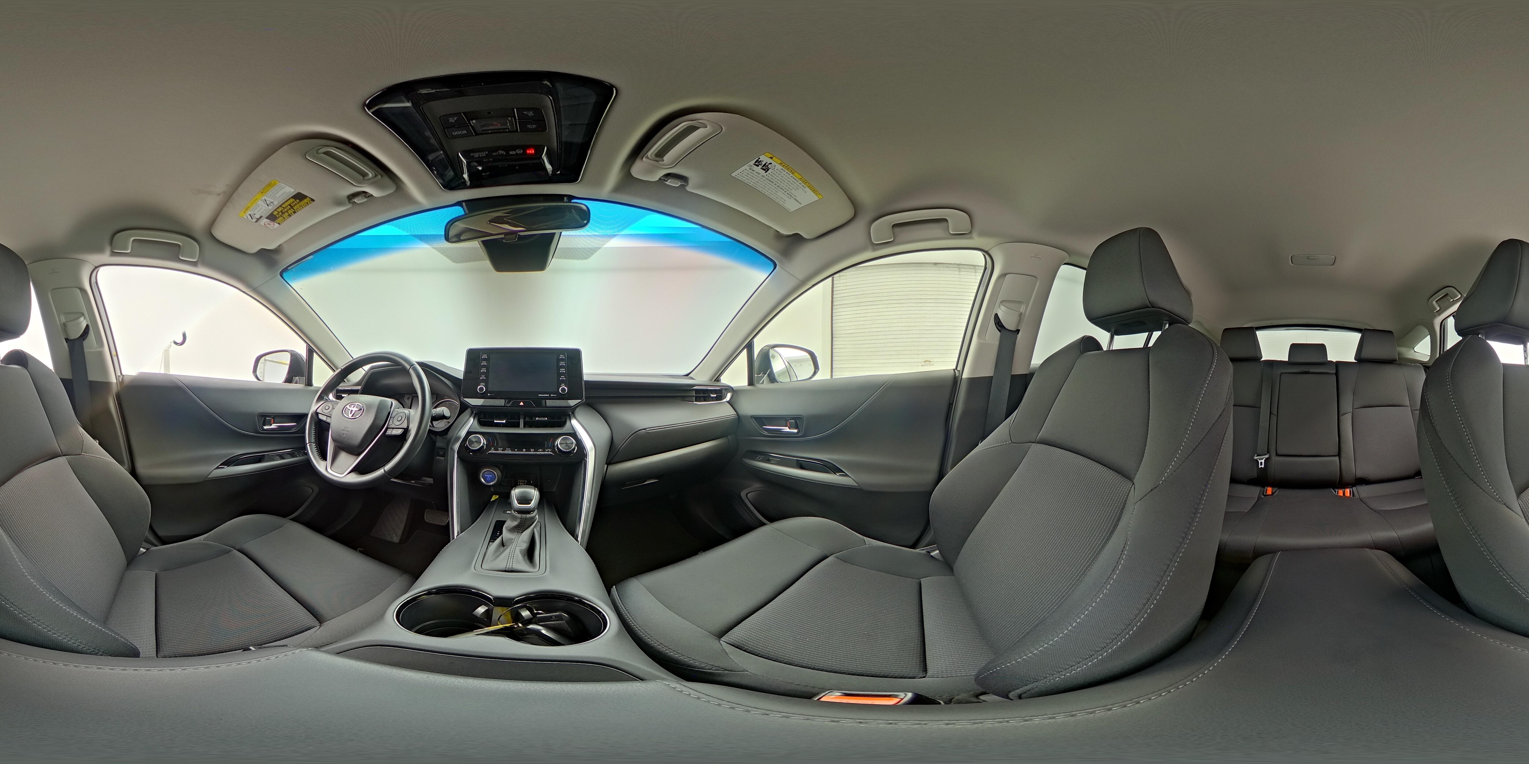2021 Toyota Venza LE - Photo 24
