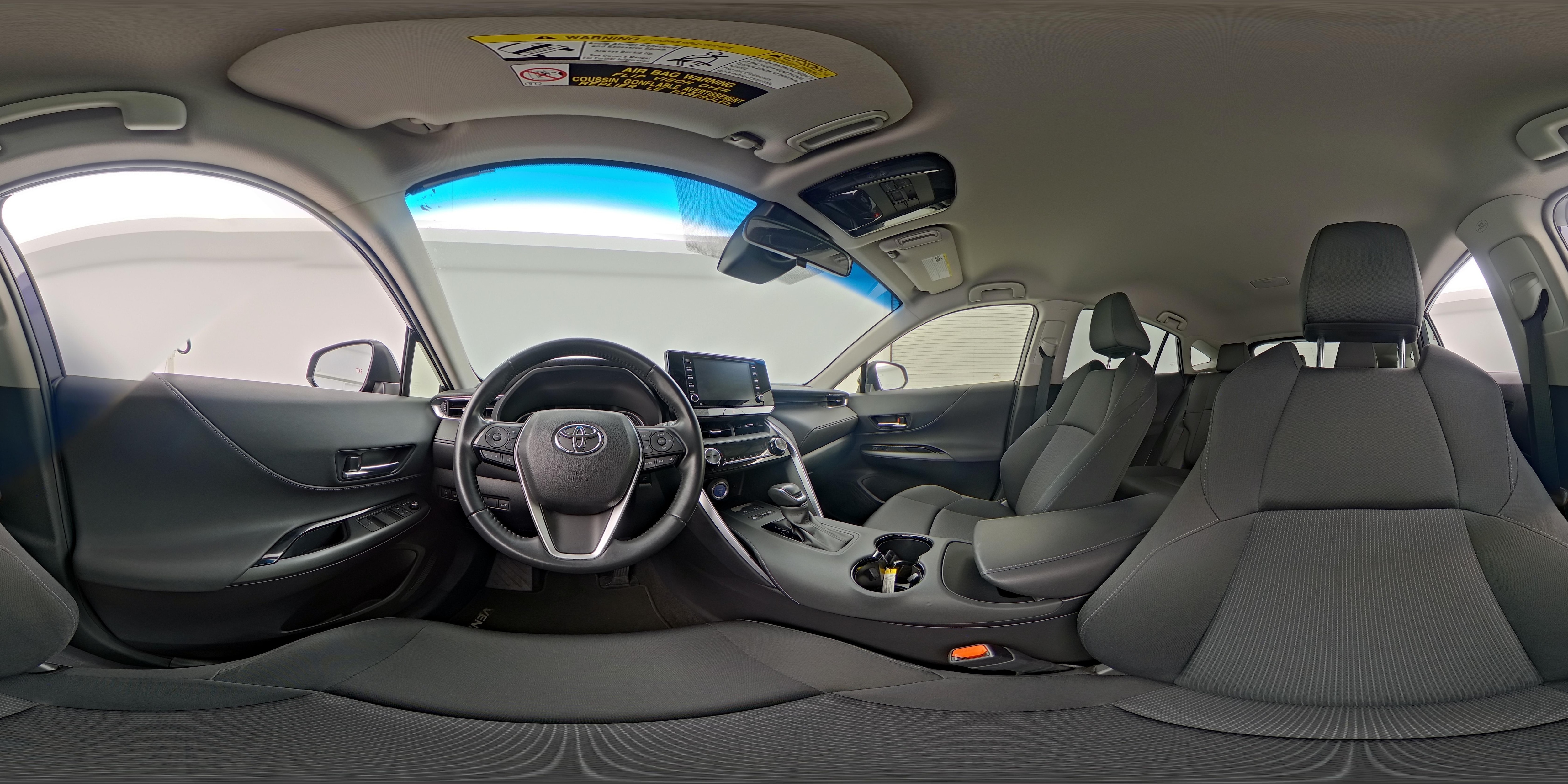 2021 Toyota Venza LE - Photo 26