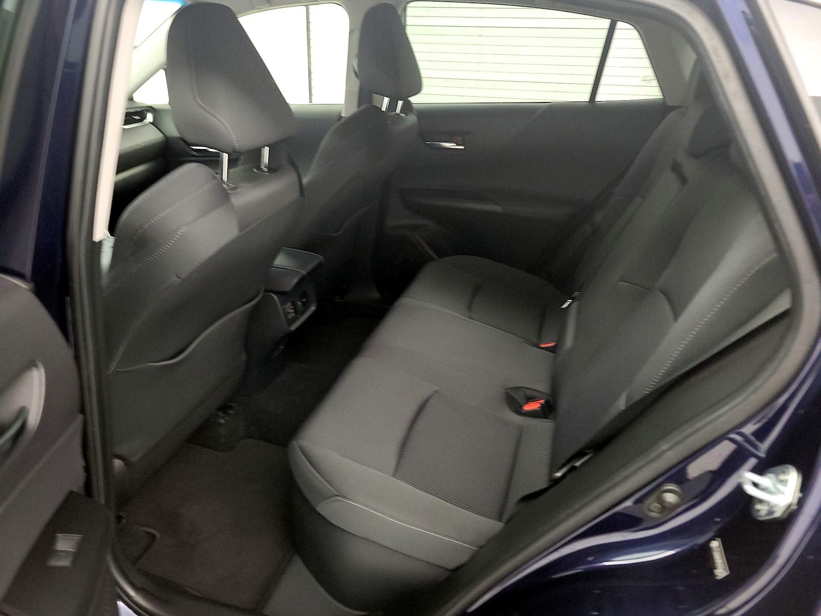 2021 Toyota Venza LE - Photo 20