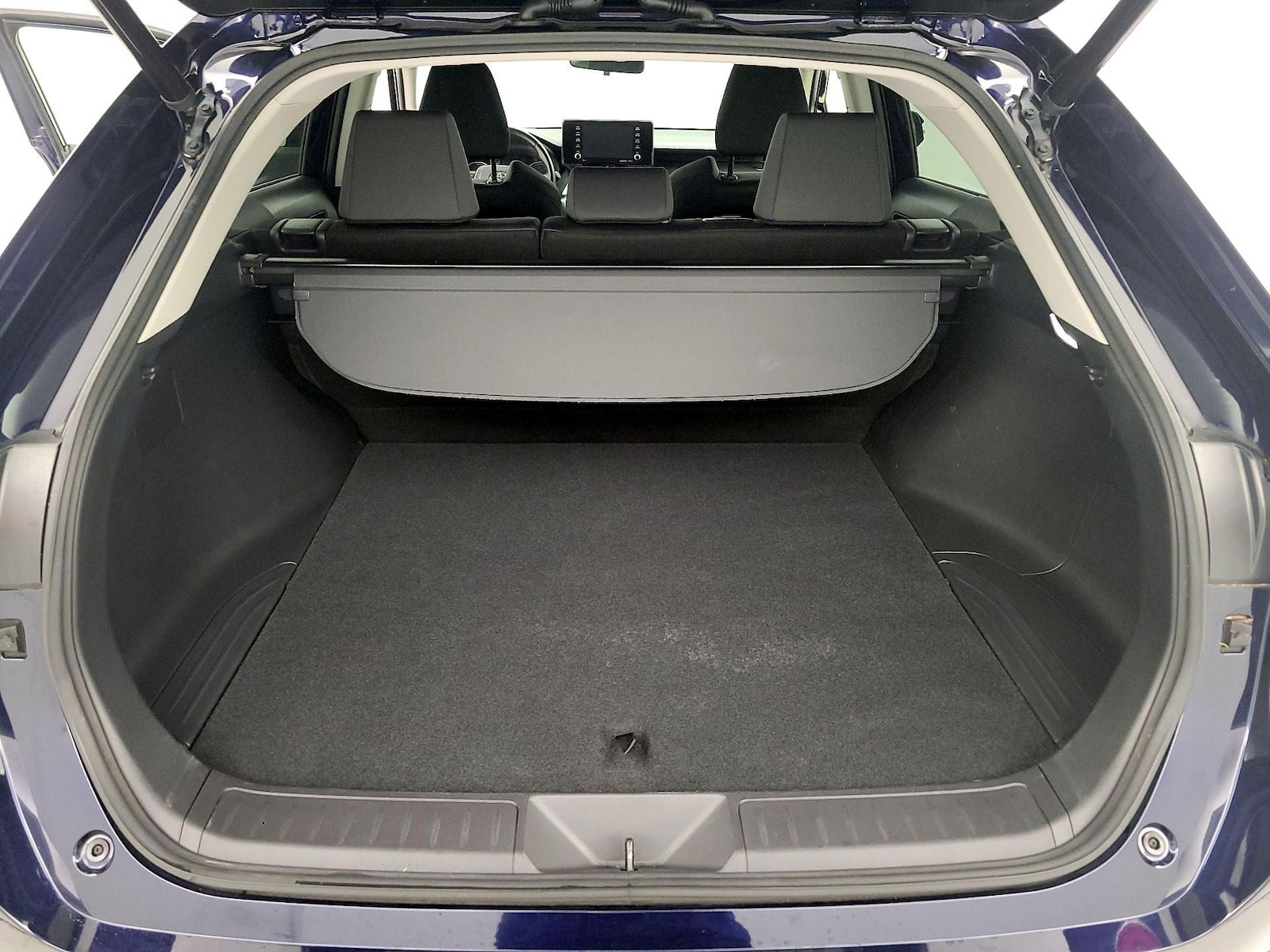 2021 Toyota Venza LE - Photo 21