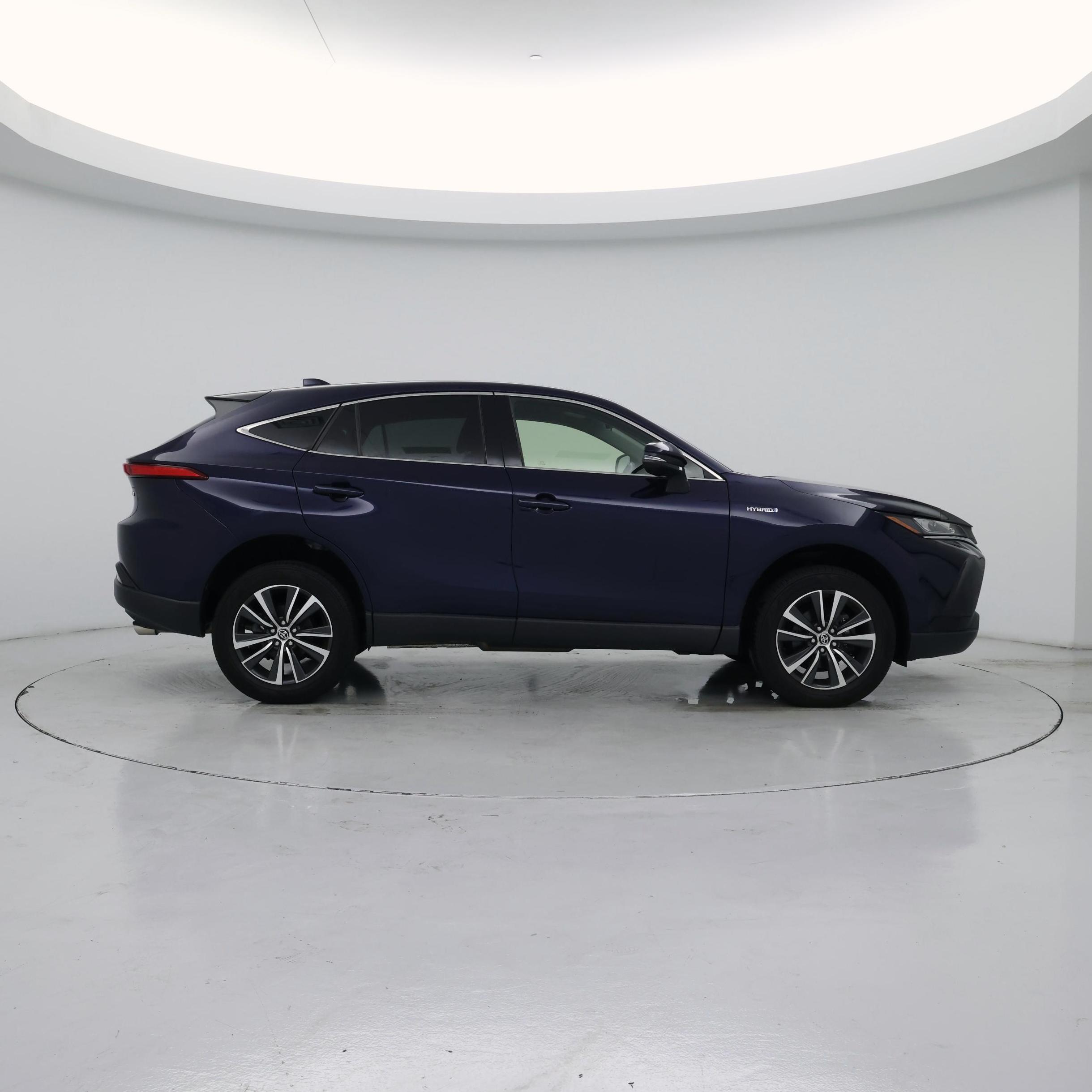 Thumbnail: 2021 Toyota Venza - 7