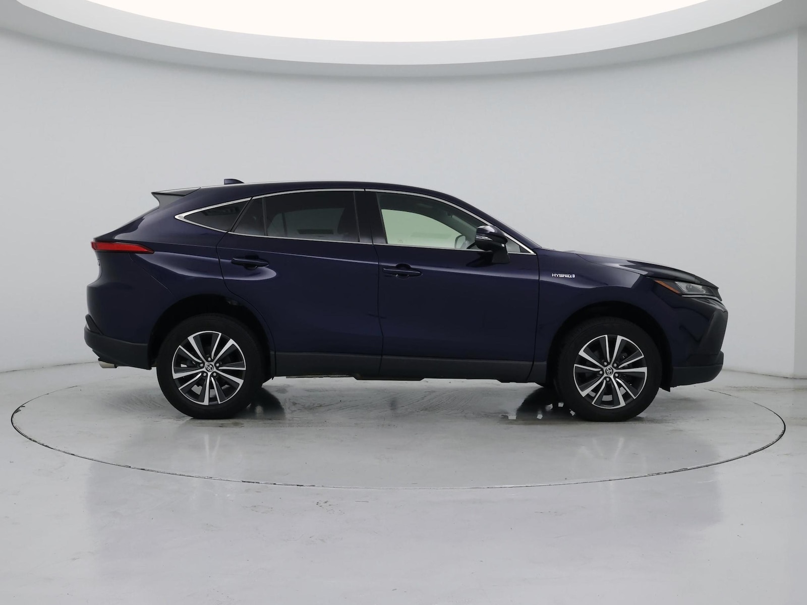 2021 Toyota Venza LE - Photo 8