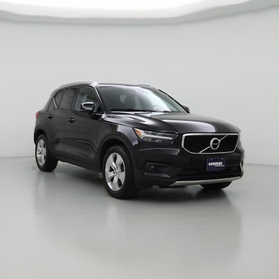2022 Volvo XC40 T5 Momentum