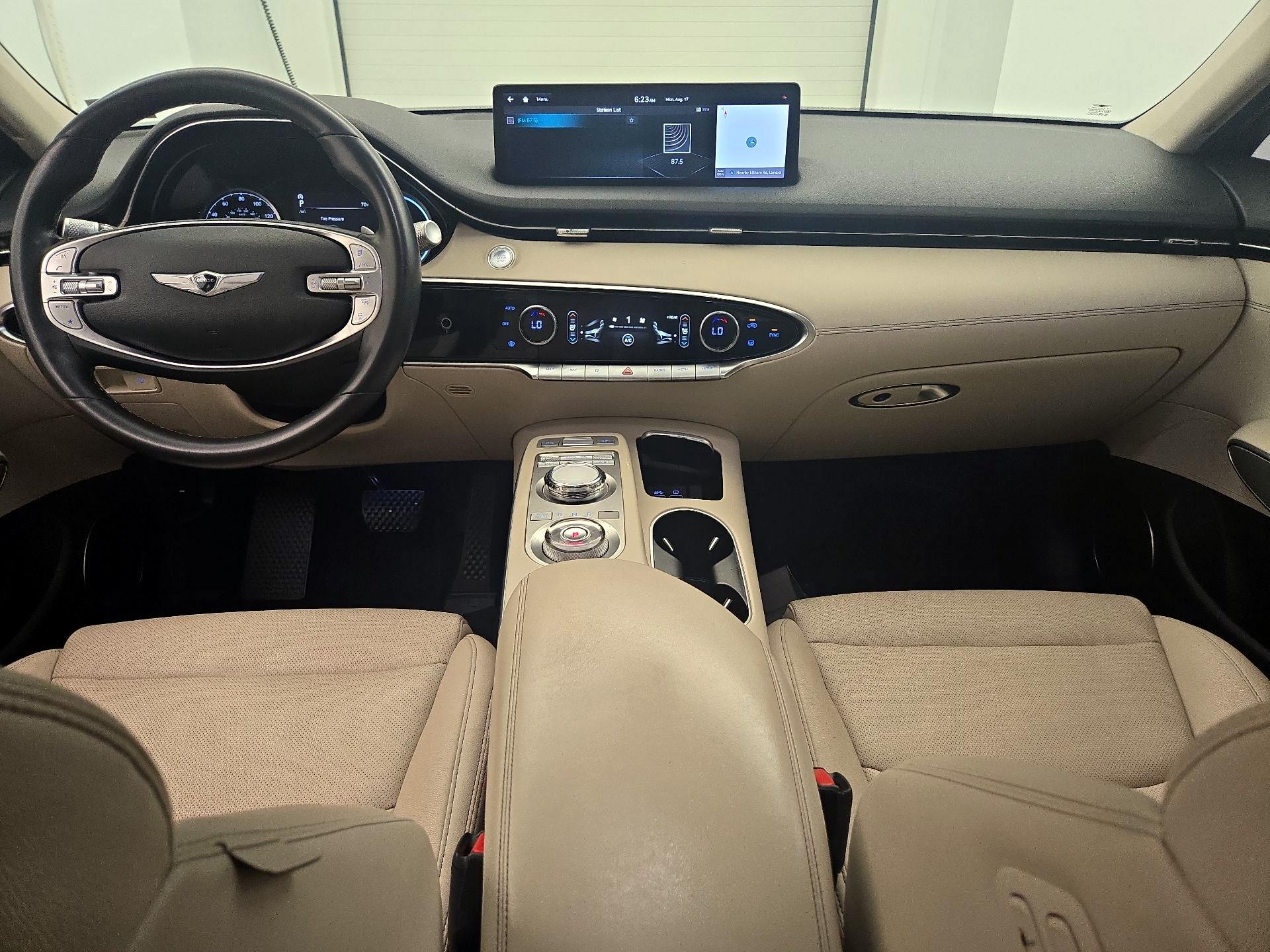 Thumbnail: 2022 Genesis GV70 - 9