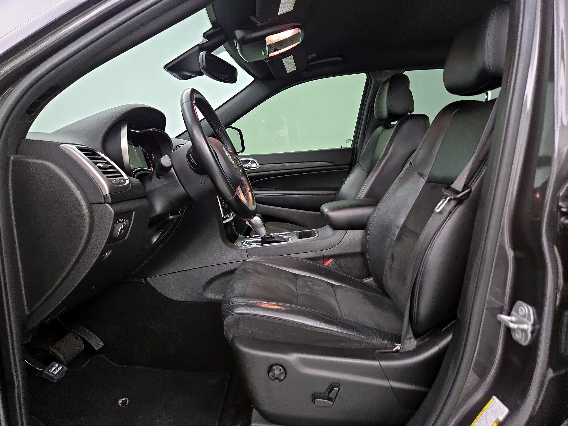 Thumbnail: 2020 Jeep Grand Cherokee - 11
