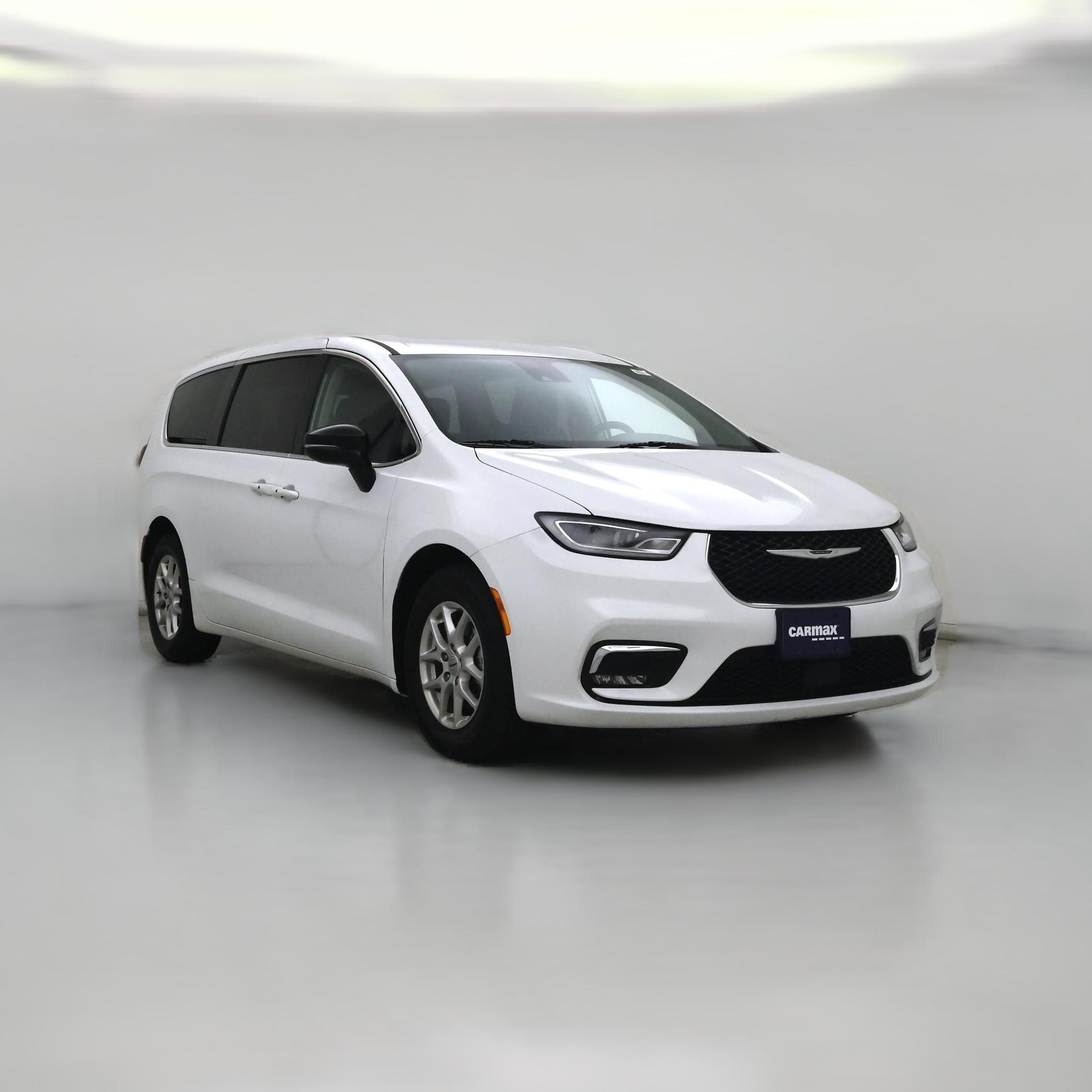 Thumbnail: 2024 Chrysler Pacifica - 1
