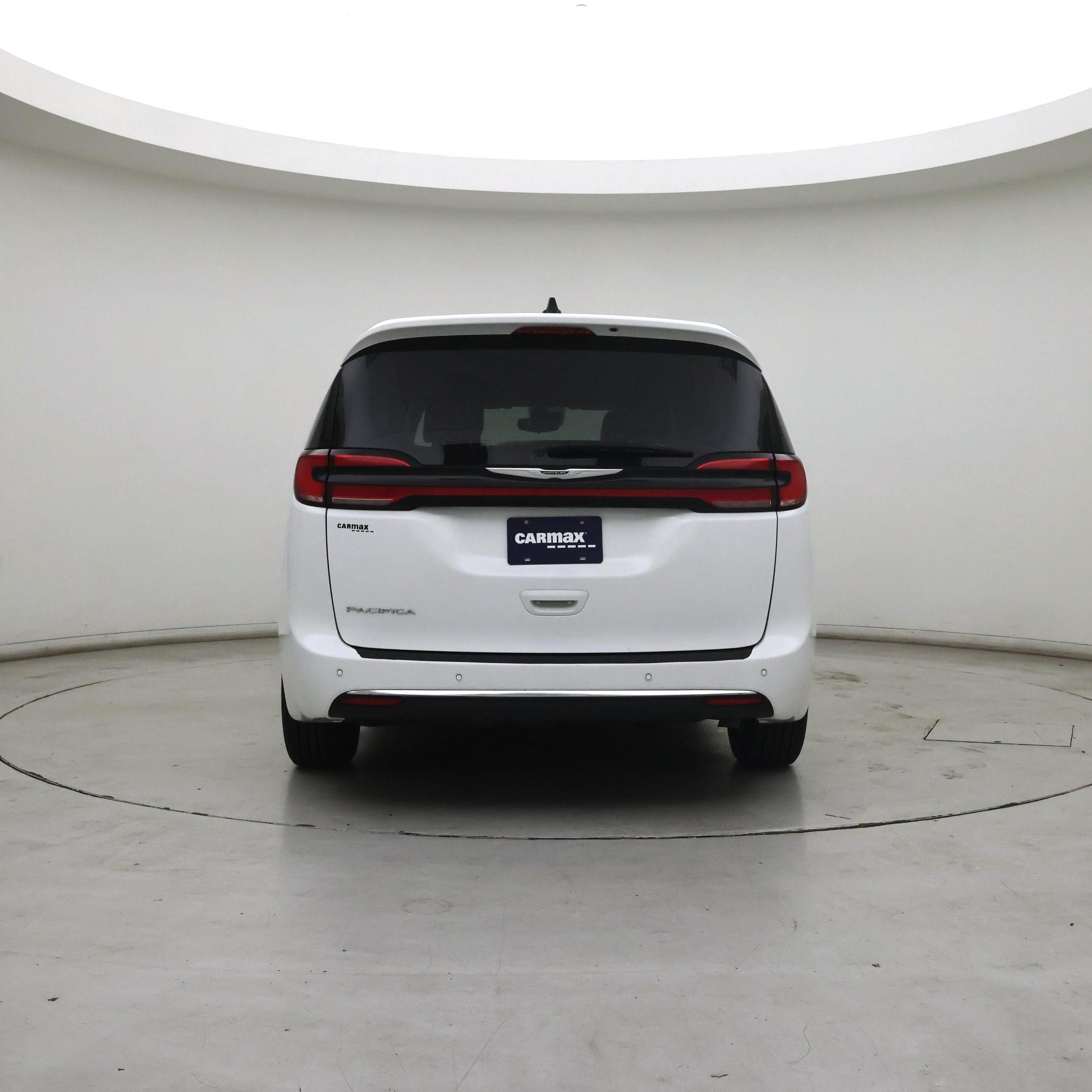 Thumbnail: 2024 Chrysler Pacifica - 6