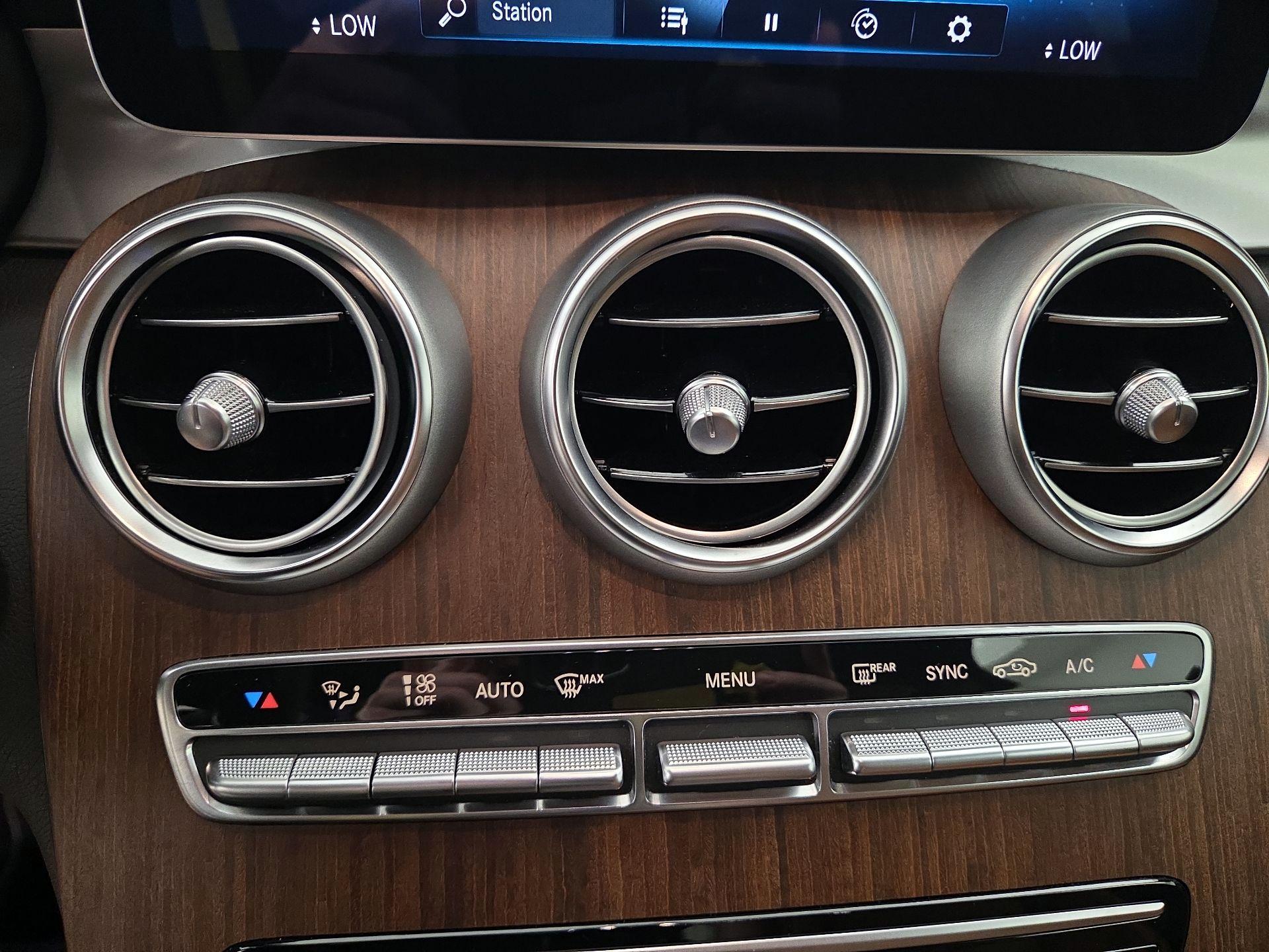 Thumbnail: 2021 Mercedes-Benz GLC - 15