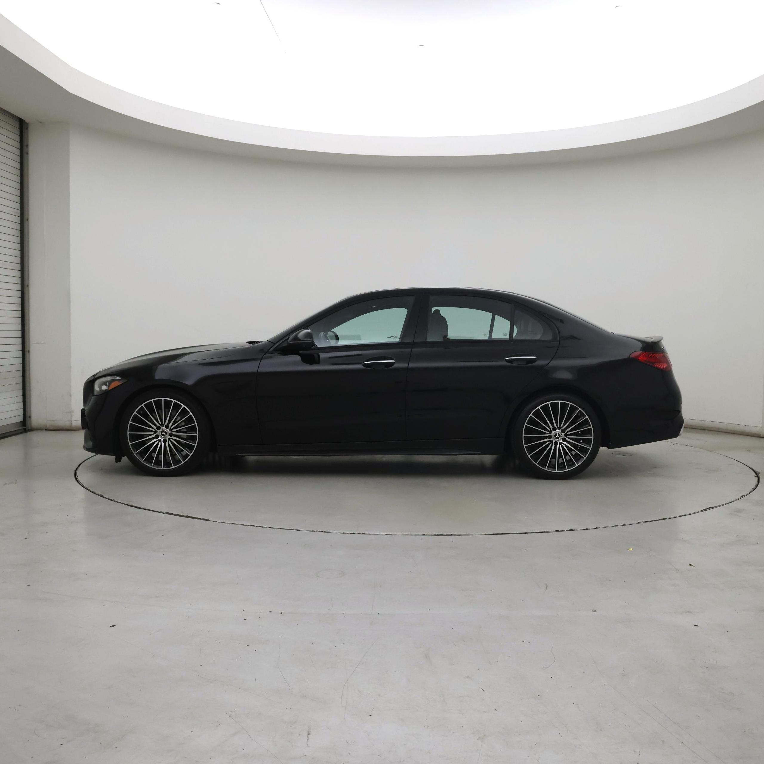 Thumbnail: 2023 Mercedes-Benz C-Class - 3