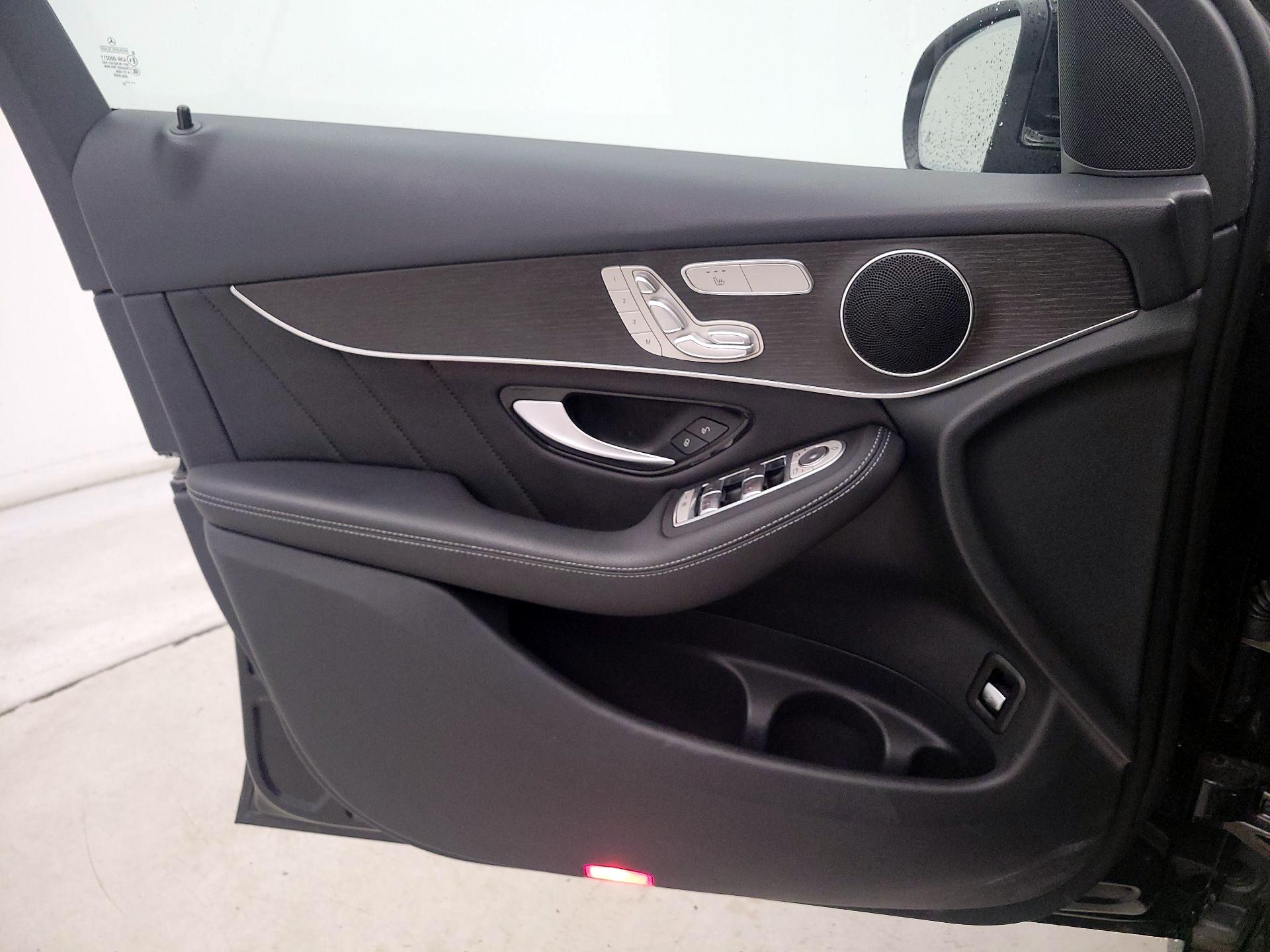 Thumbnail: 2022 Mercedes-Benz GLC - 12