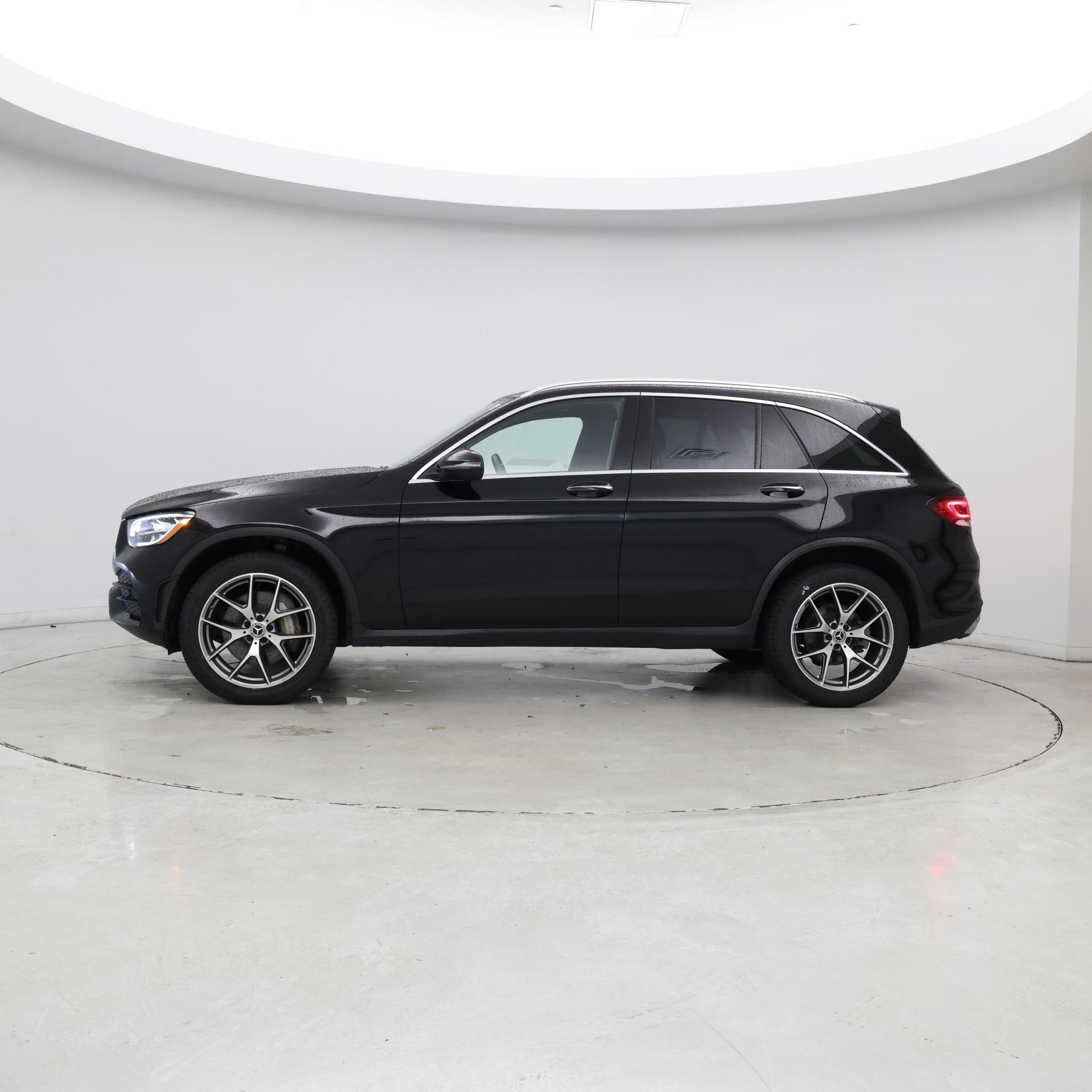 Thumbnail: 2022 Mercedes-Benz GLC - 3