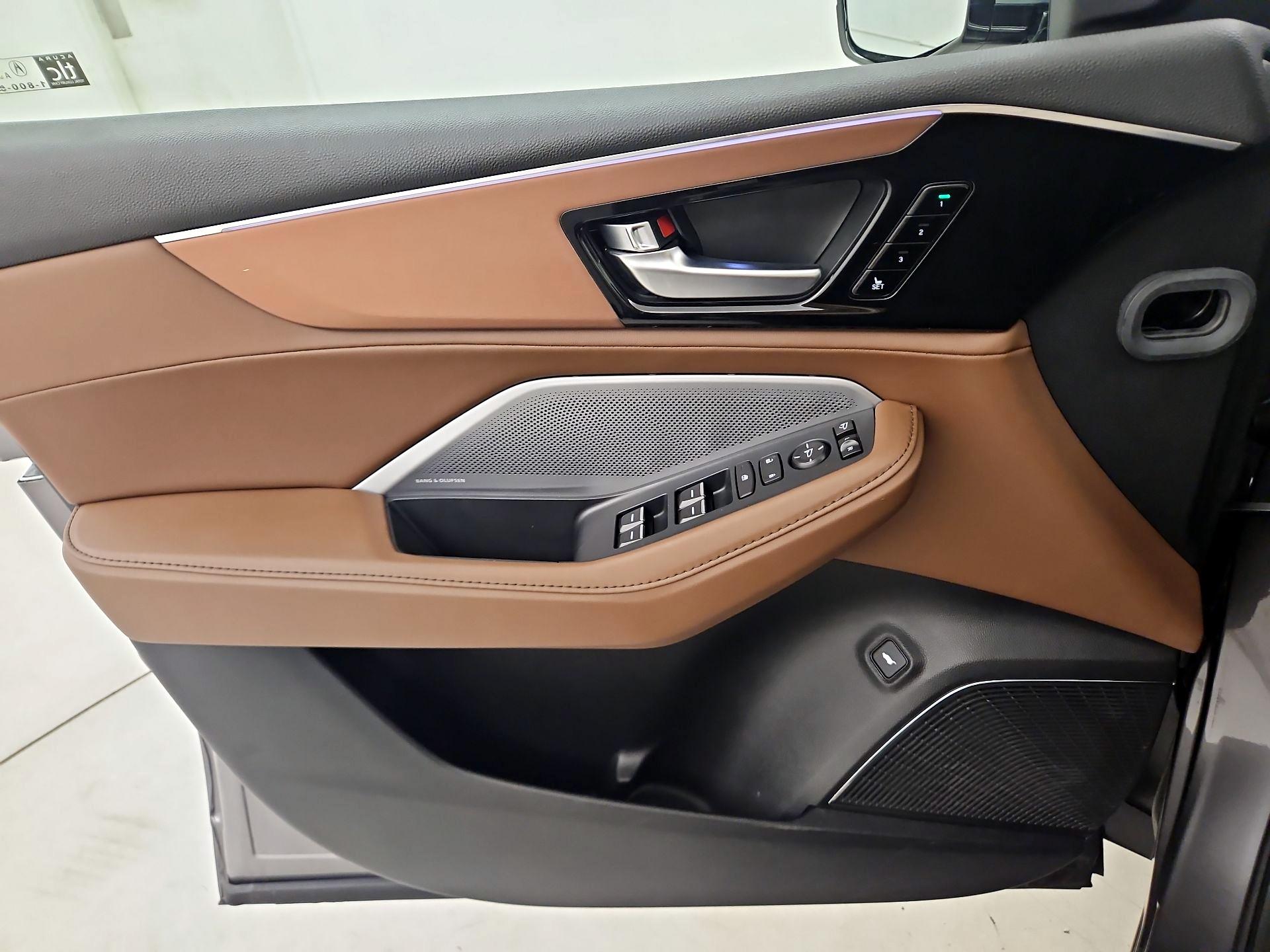 Thumbnail: 2025 Acura MDX - 12