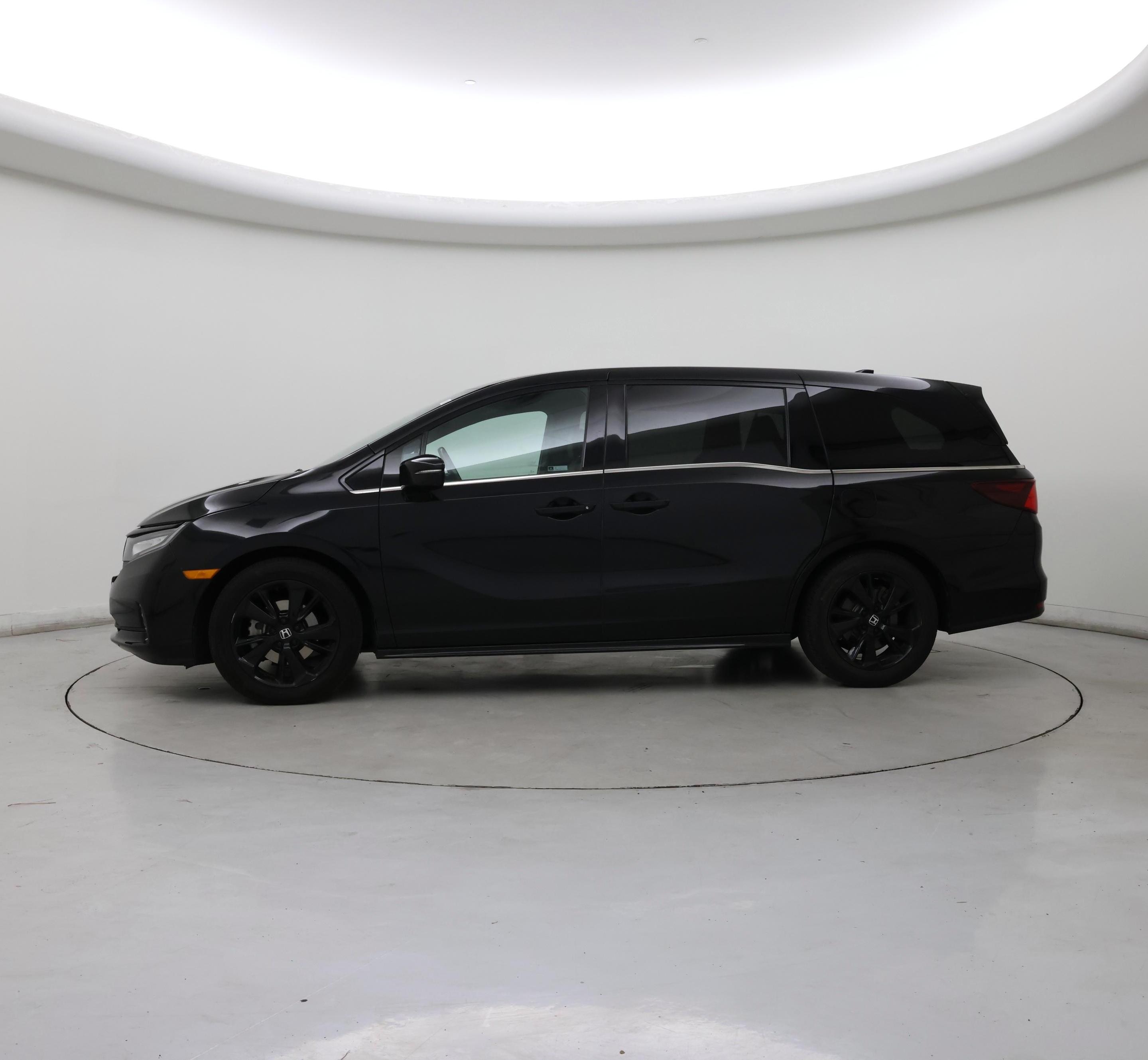 Thumbnail: 2023 Honda Odyssey - 3