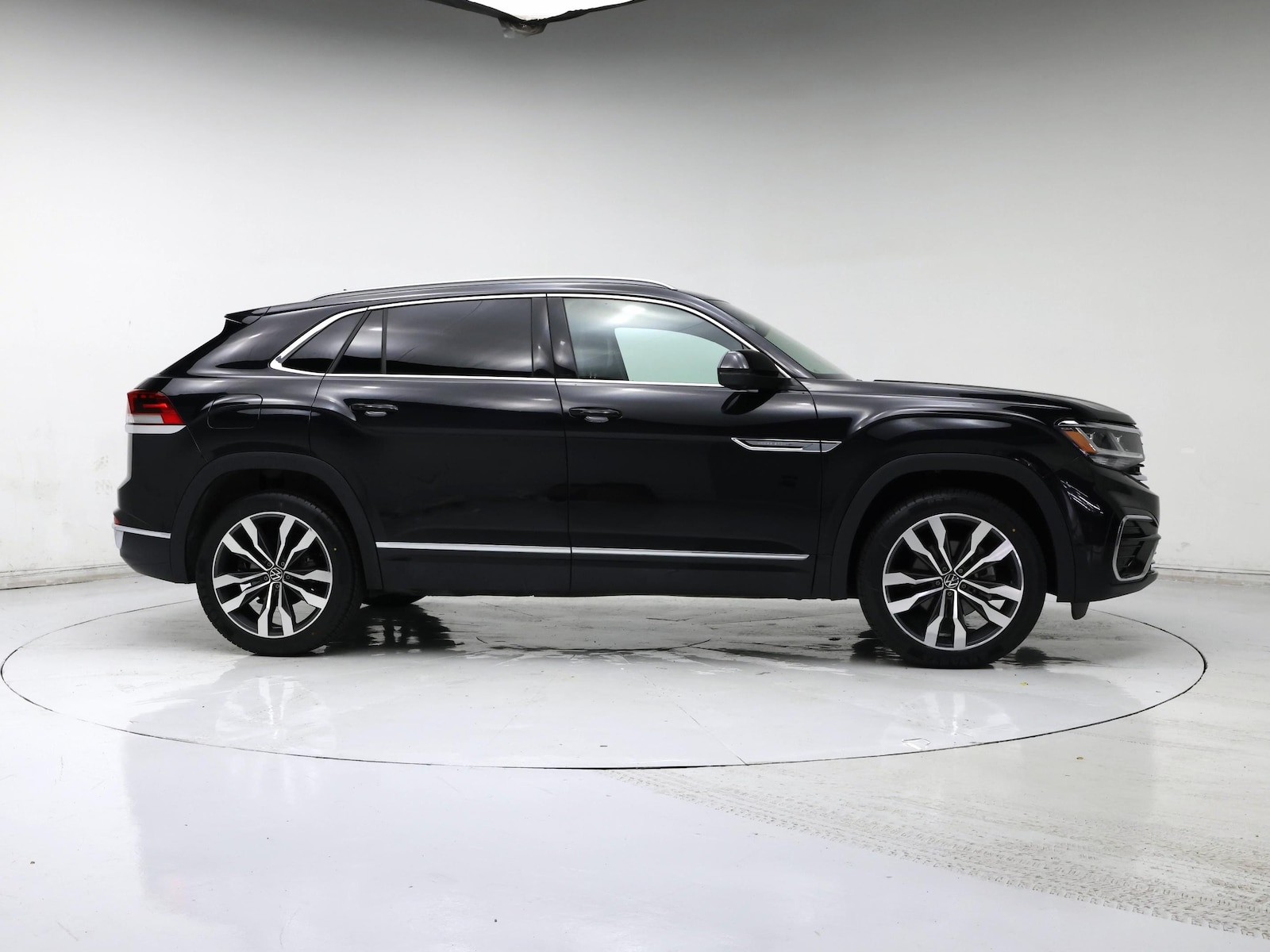 2023 Volkswagen Atlas Cross Sport SEL Premium R-Line - Photo 8