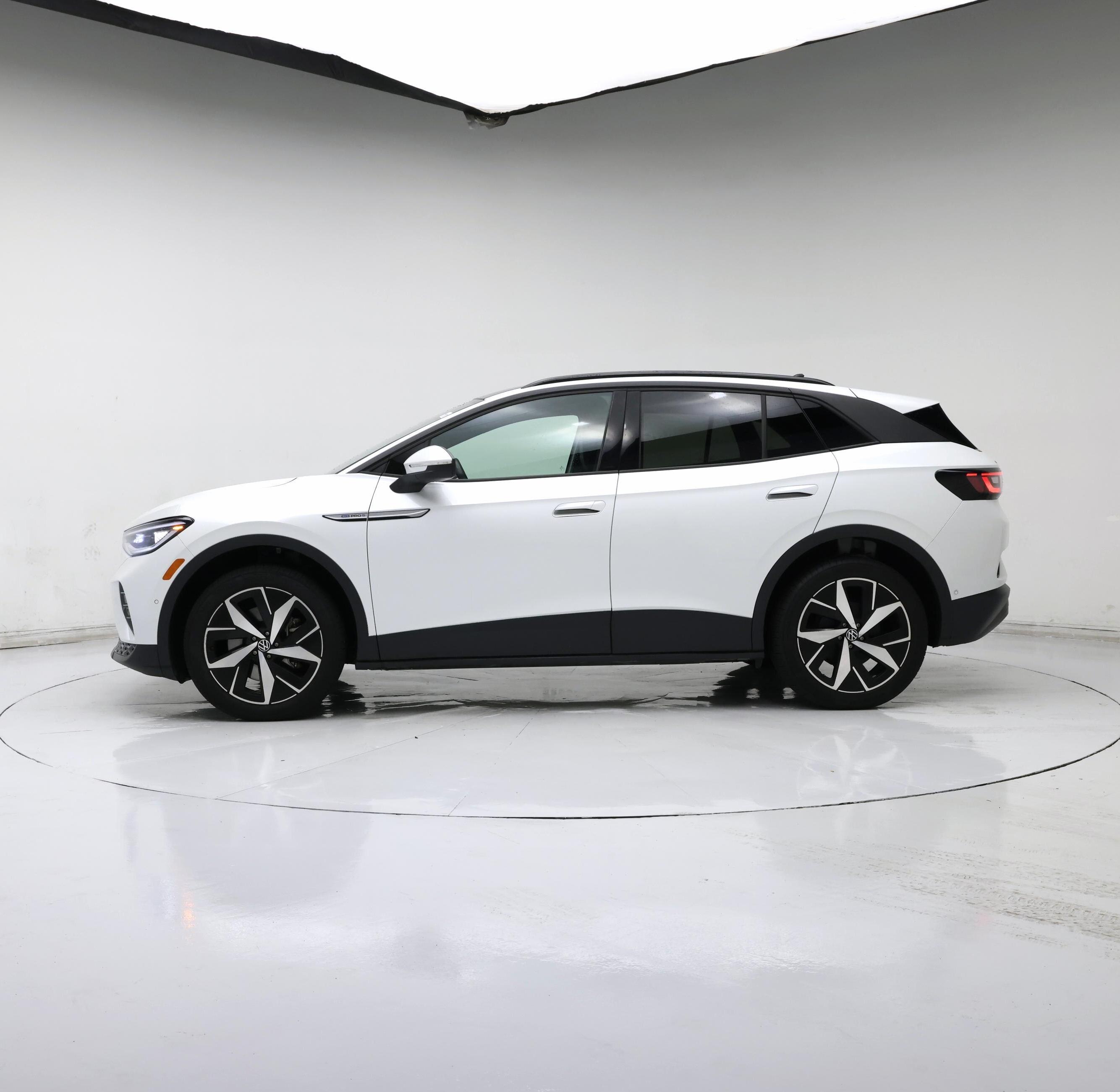 Thumbnail: 2023 Volkswagen ID.4 - 3