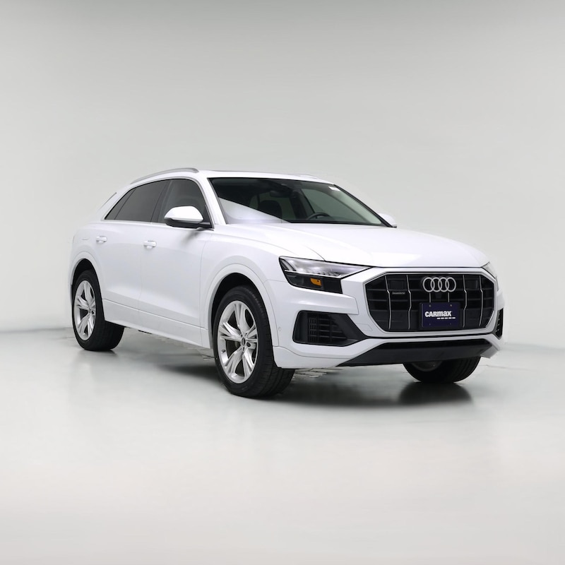 2023 Audi Q8 Premium