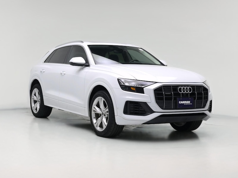 2023 Audi Q8 Premium