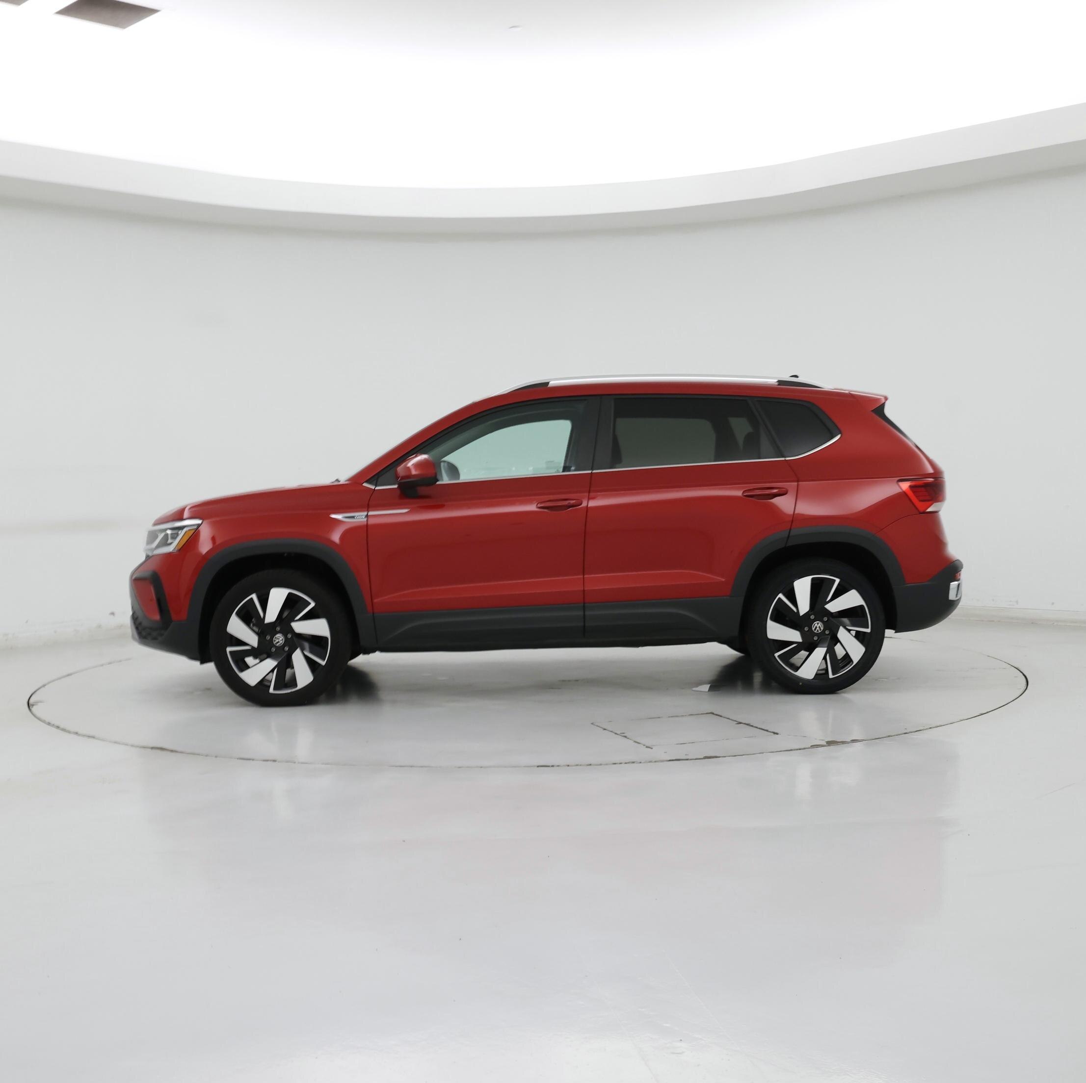Thumbnail: 2023 Volkswagen Taos - 3