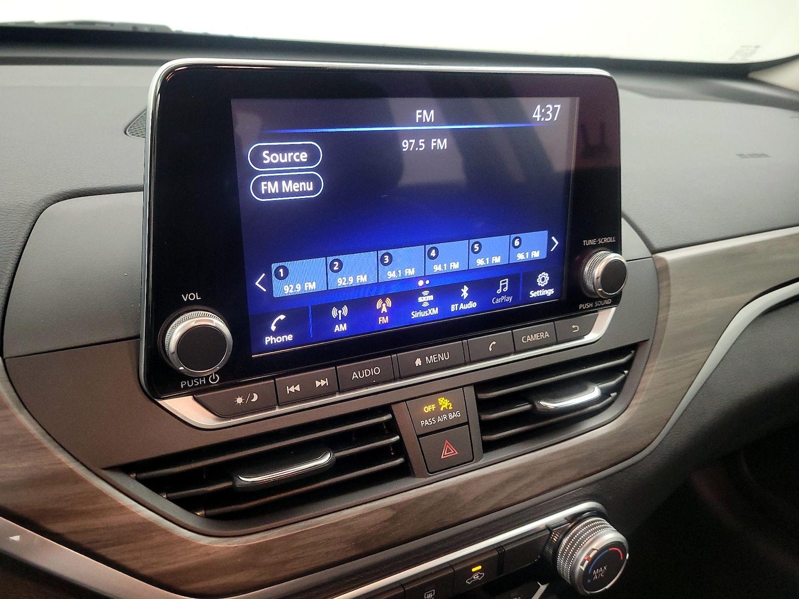2023 Nissan Altima SV - Photo 16