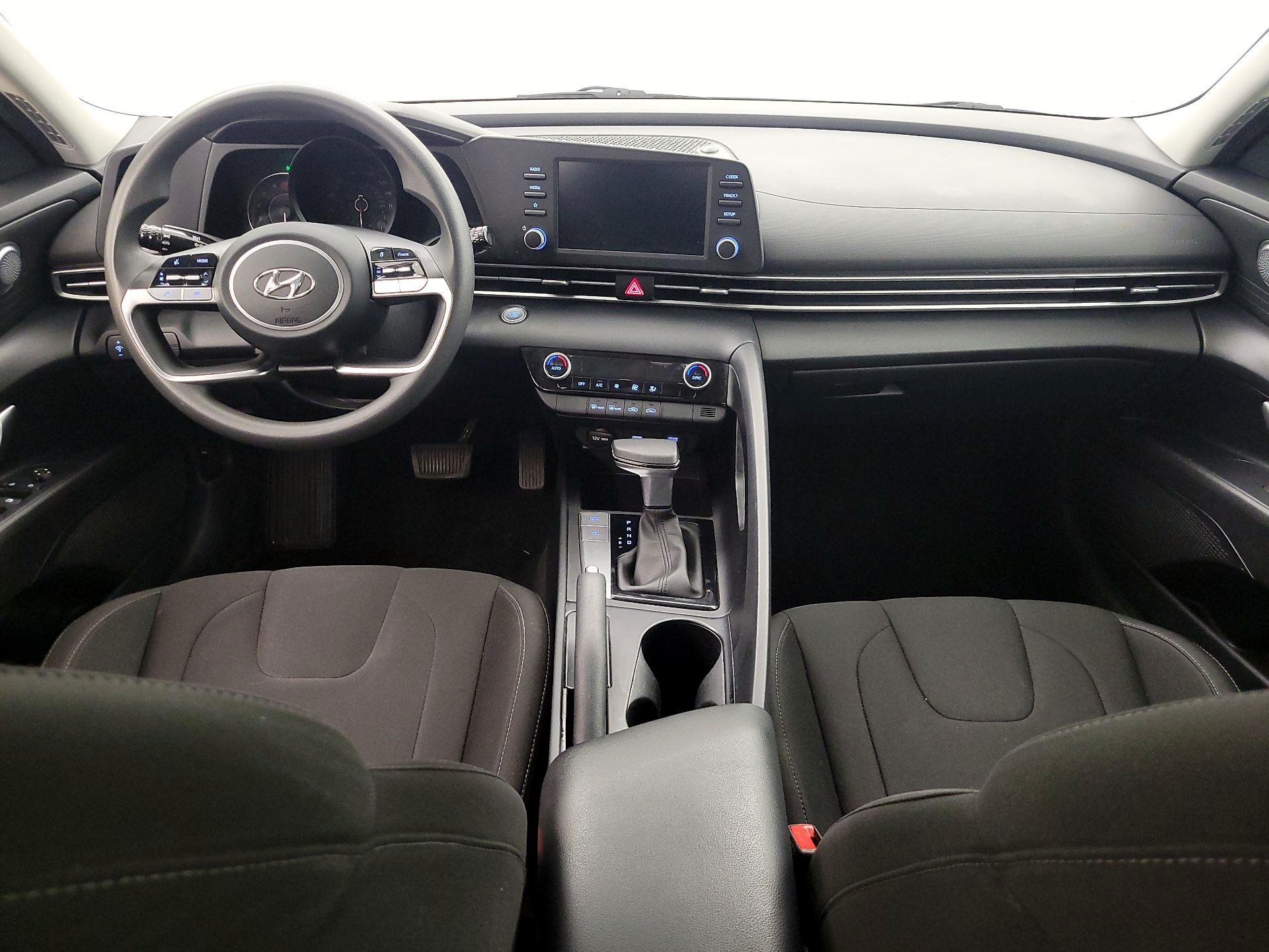 Thumbnail: 2022 Hyundai Elantra - 9