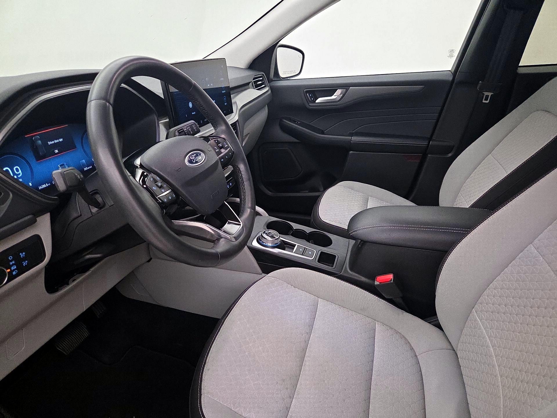 Thumbnail: 2023 Ford Escape - 11