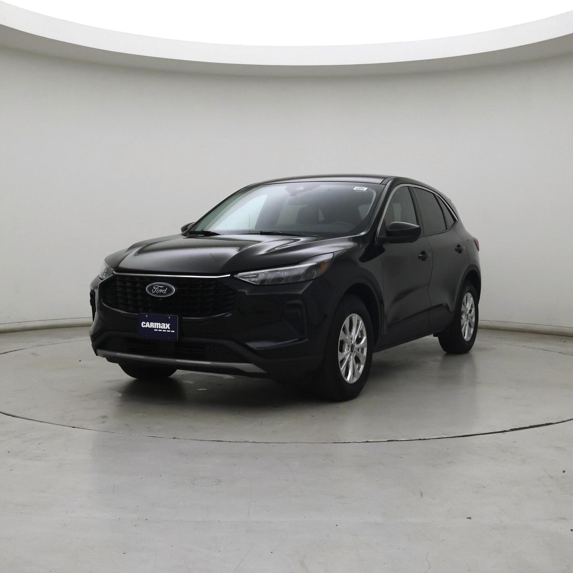 Thumbnail: 2023 Ford Escape - 4