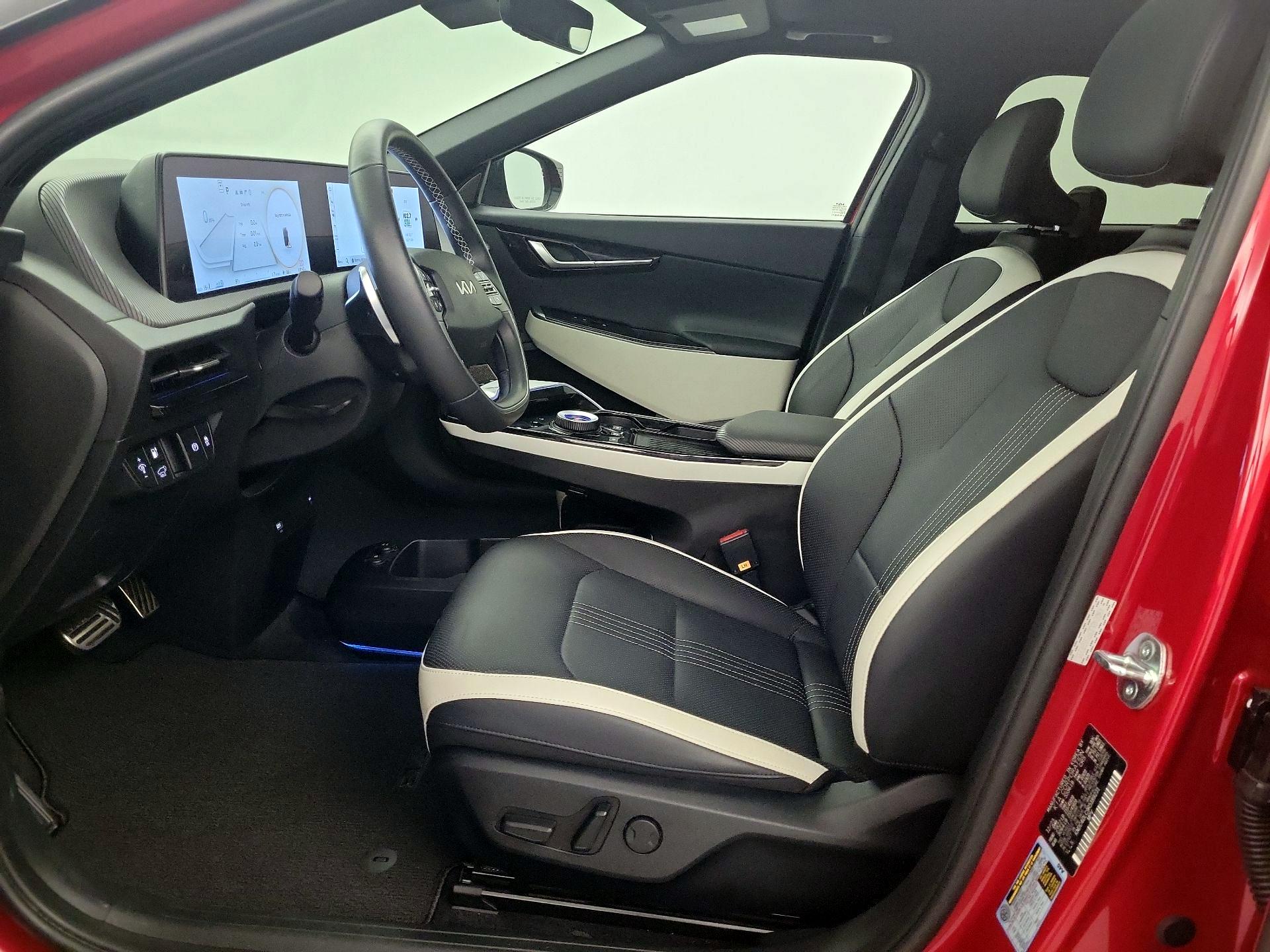Thumbnail: 2024 Kia EV6 - 11