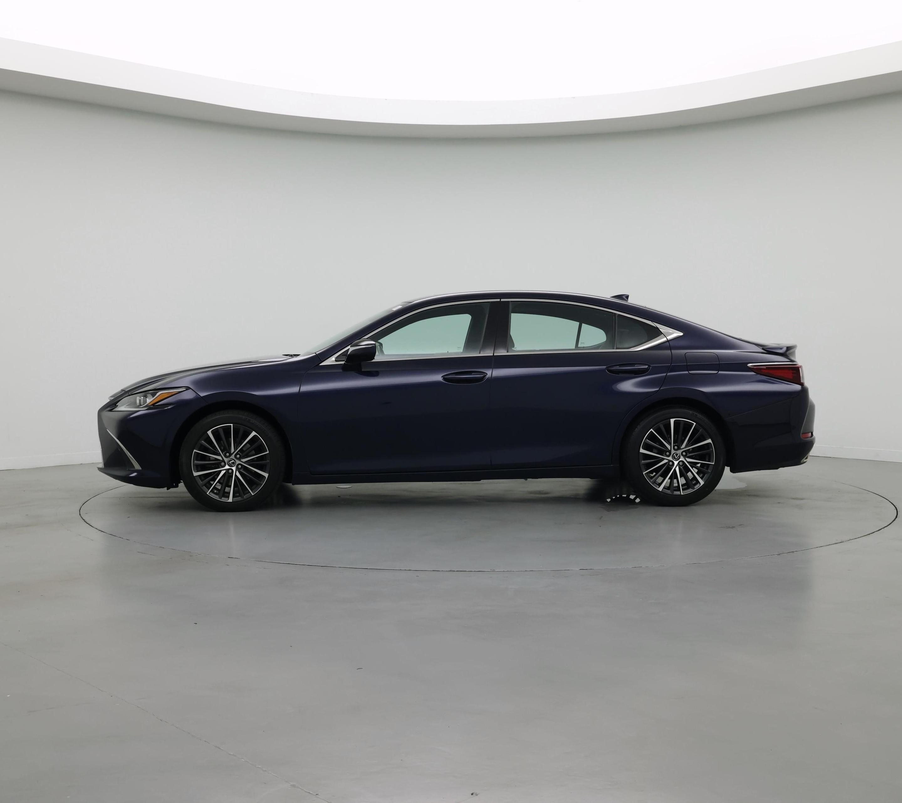 Thumbnail: 2023 Lexus ES - 3