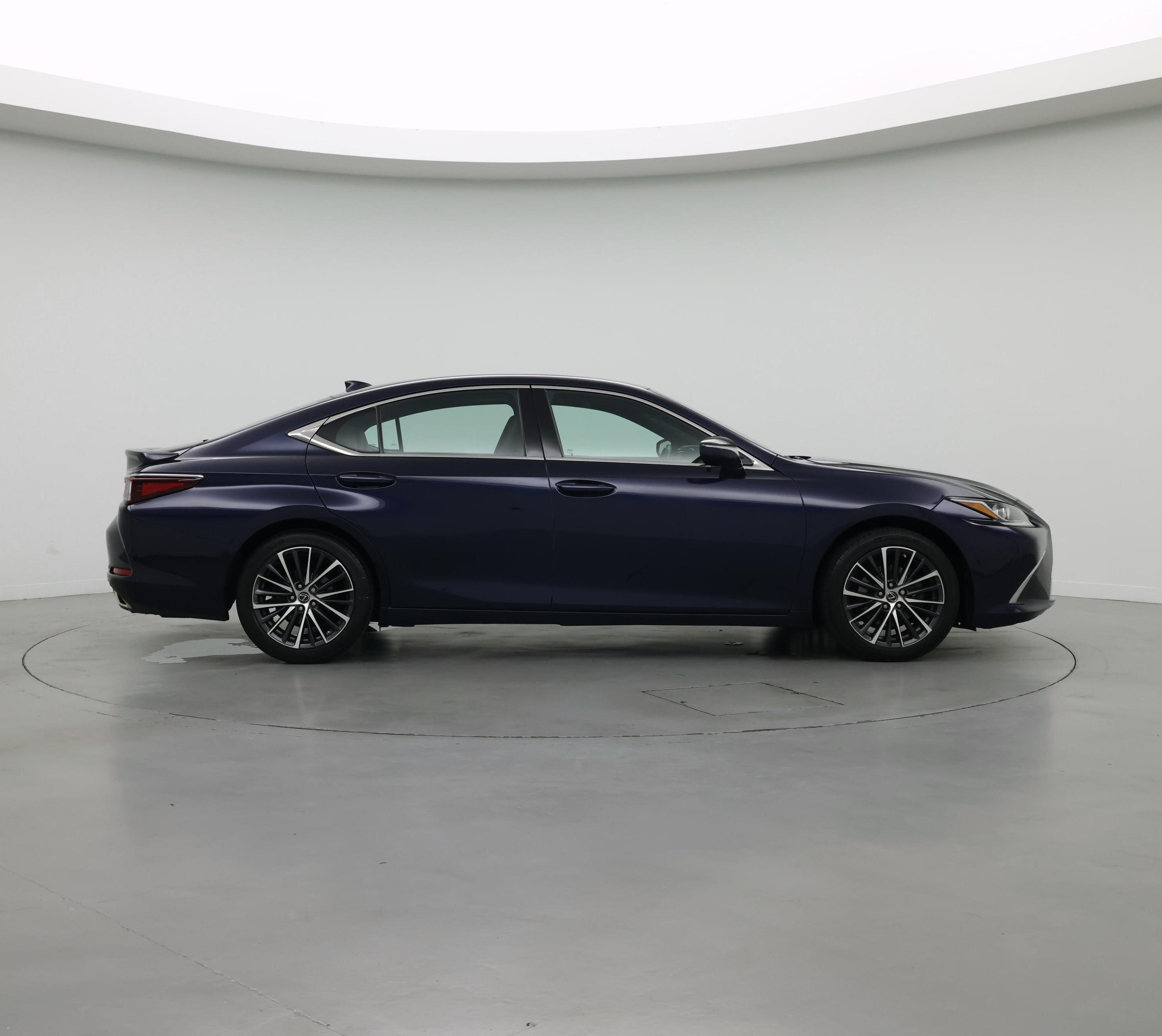 Thumbnail: 2023 Lexus ES - 7