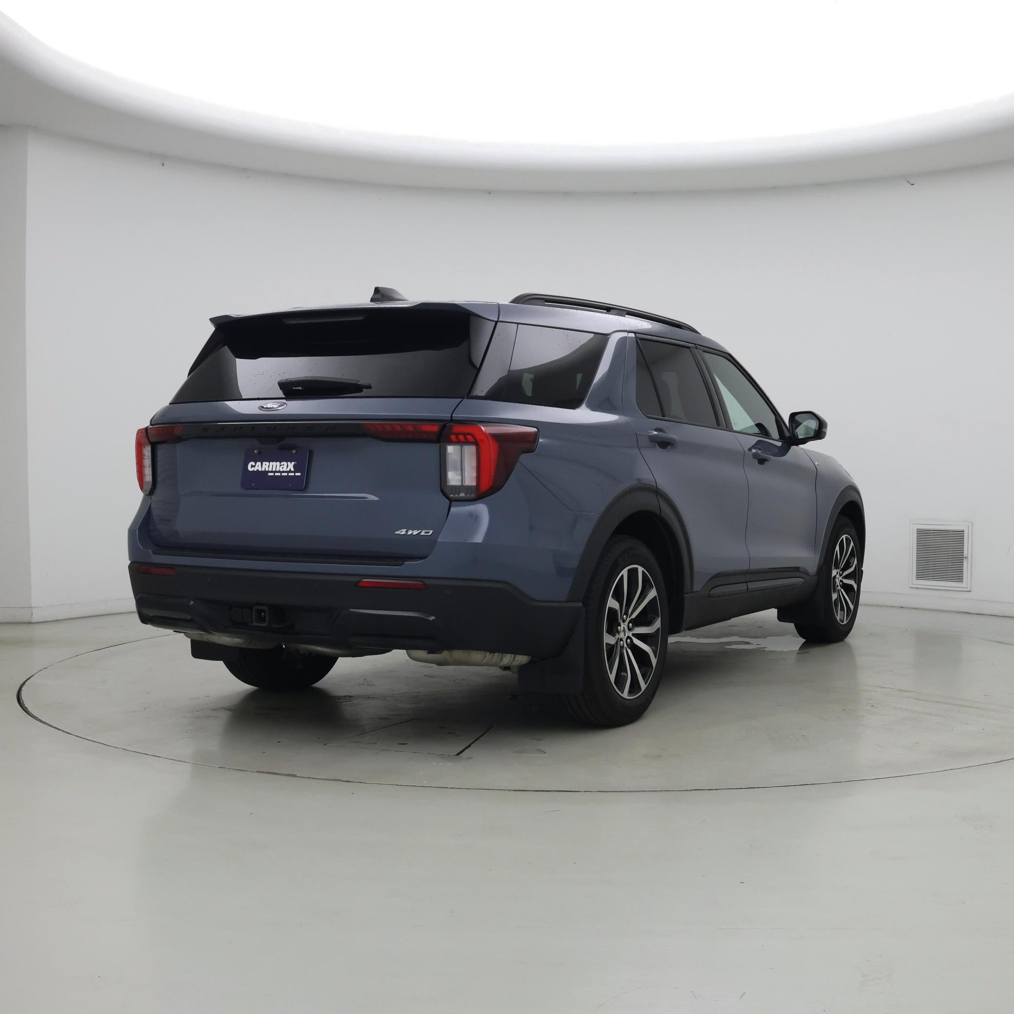 Thumbnail: 2026 Ford Explorer - 8