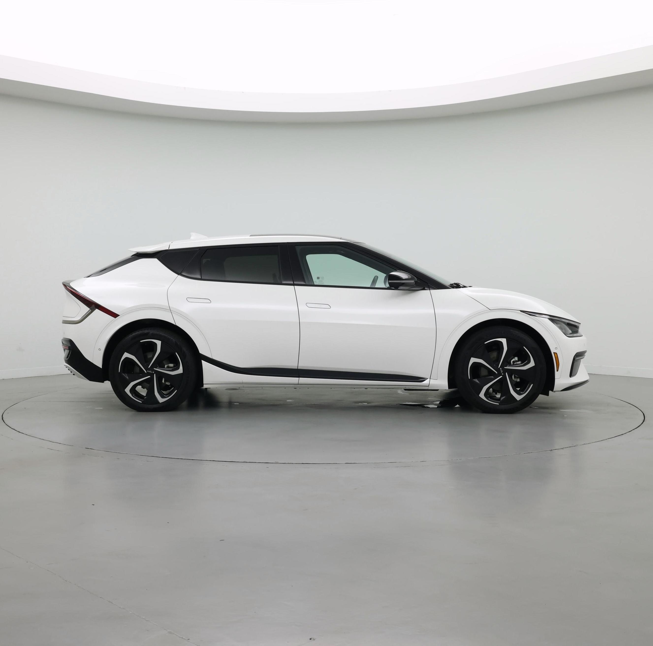 Thumbnail: 2024 Kia EV6 - 7