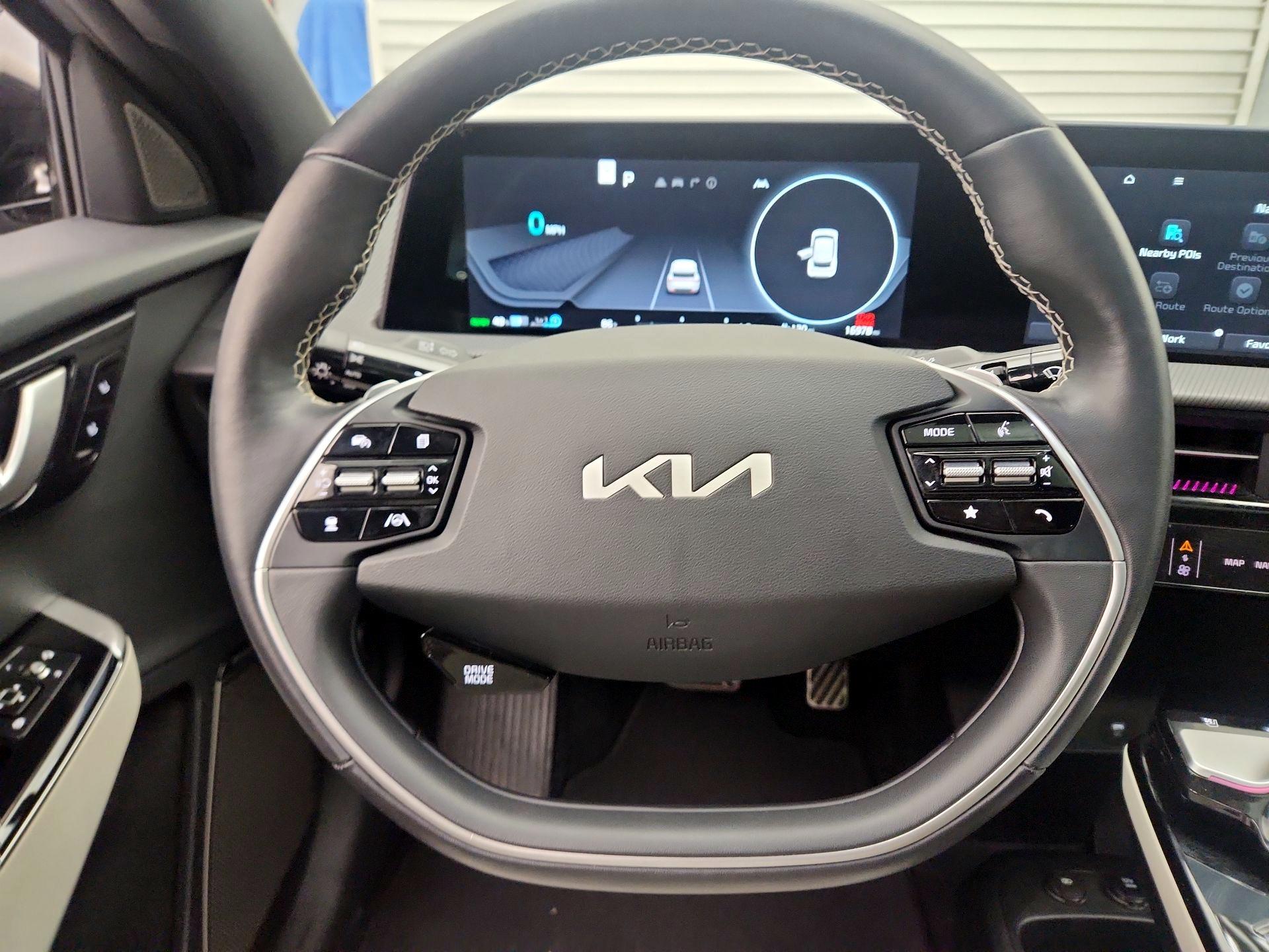 Thumbnail: 2024 Kia EV6 - 10