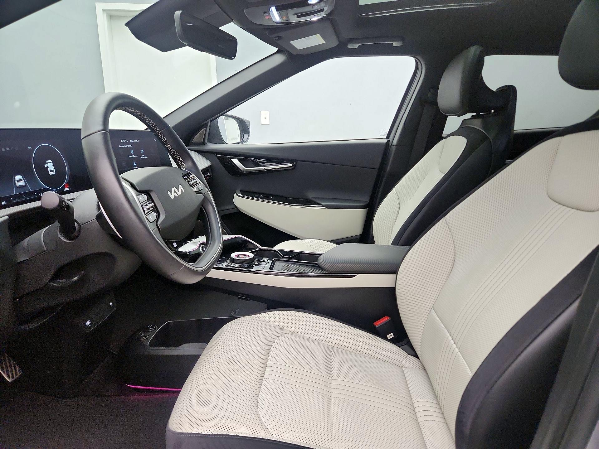 Thumbnail: 2024 Kia EV6 - 11