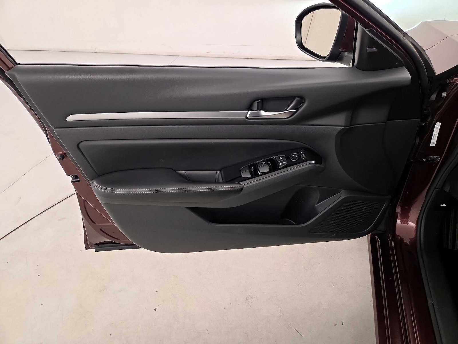 2023 Nissan Altima SV - Photo 13