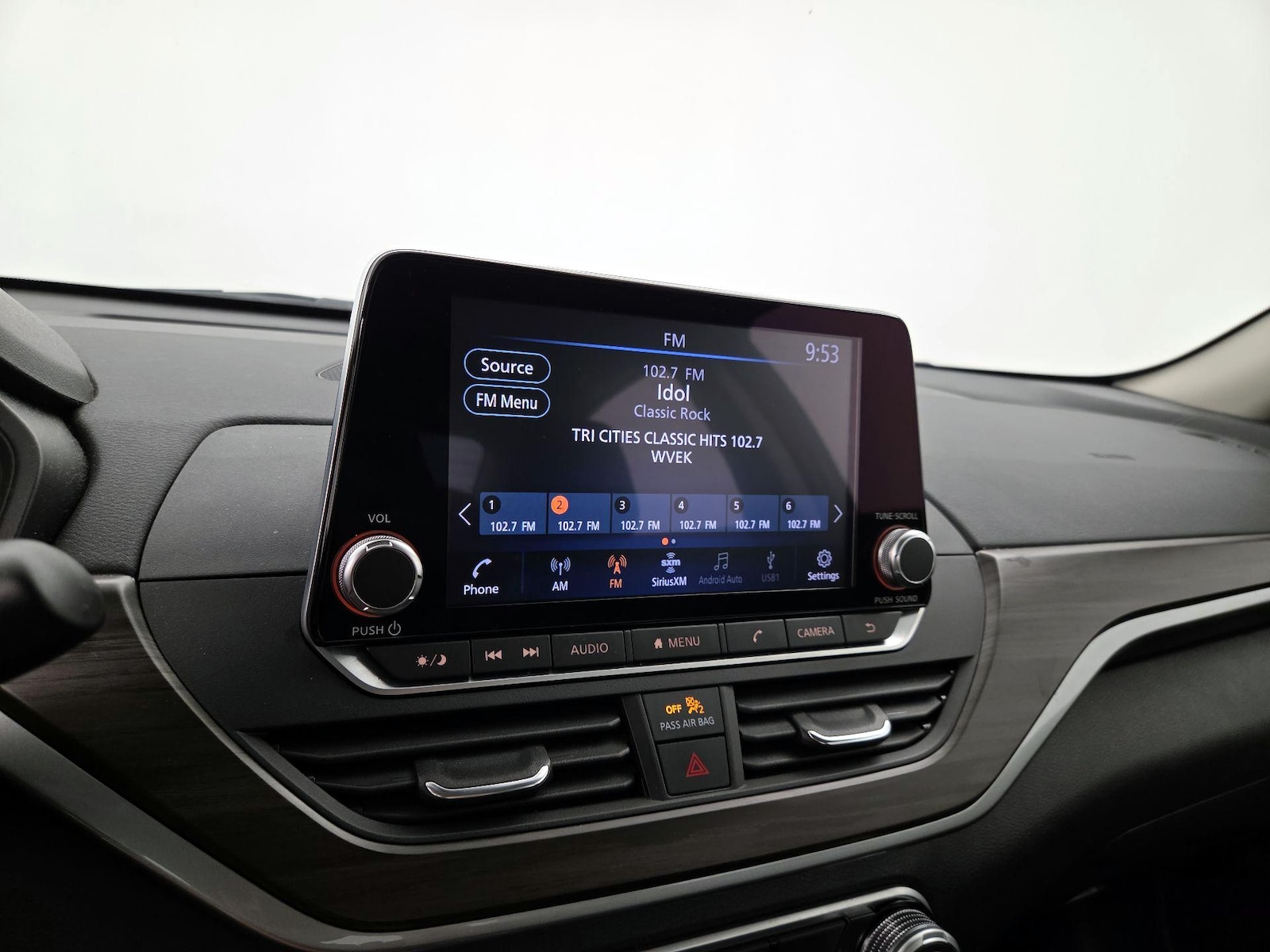 2023 Nissan Altima SV - Photo 16