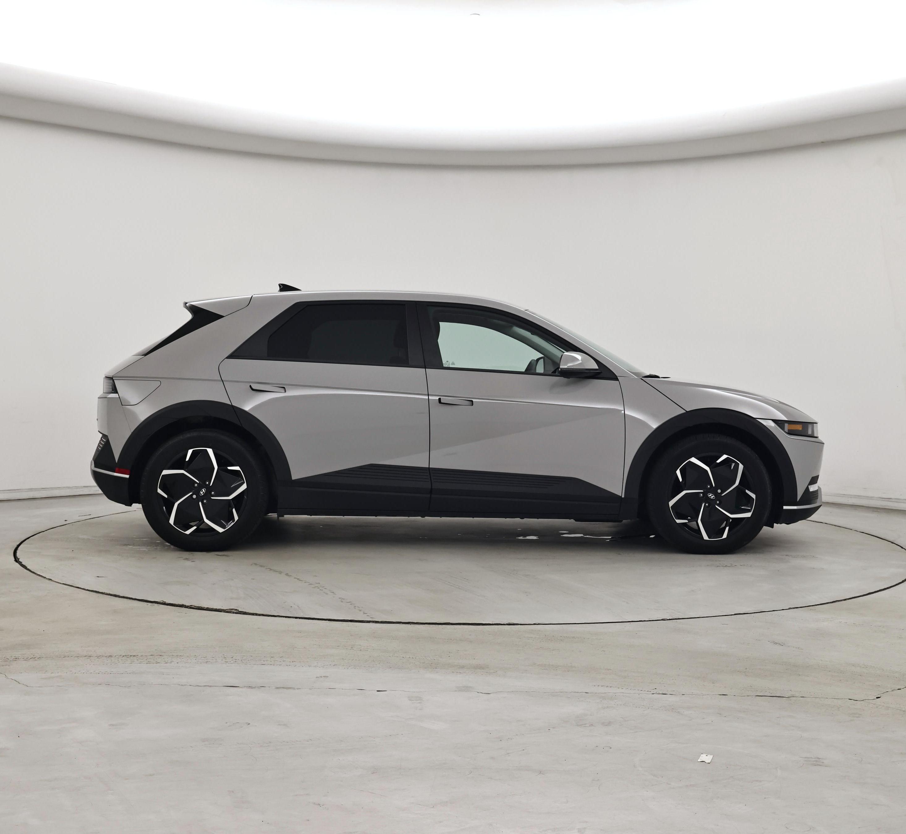 Thumbnail: 2023 Hyundai Ioniq 5 - 7