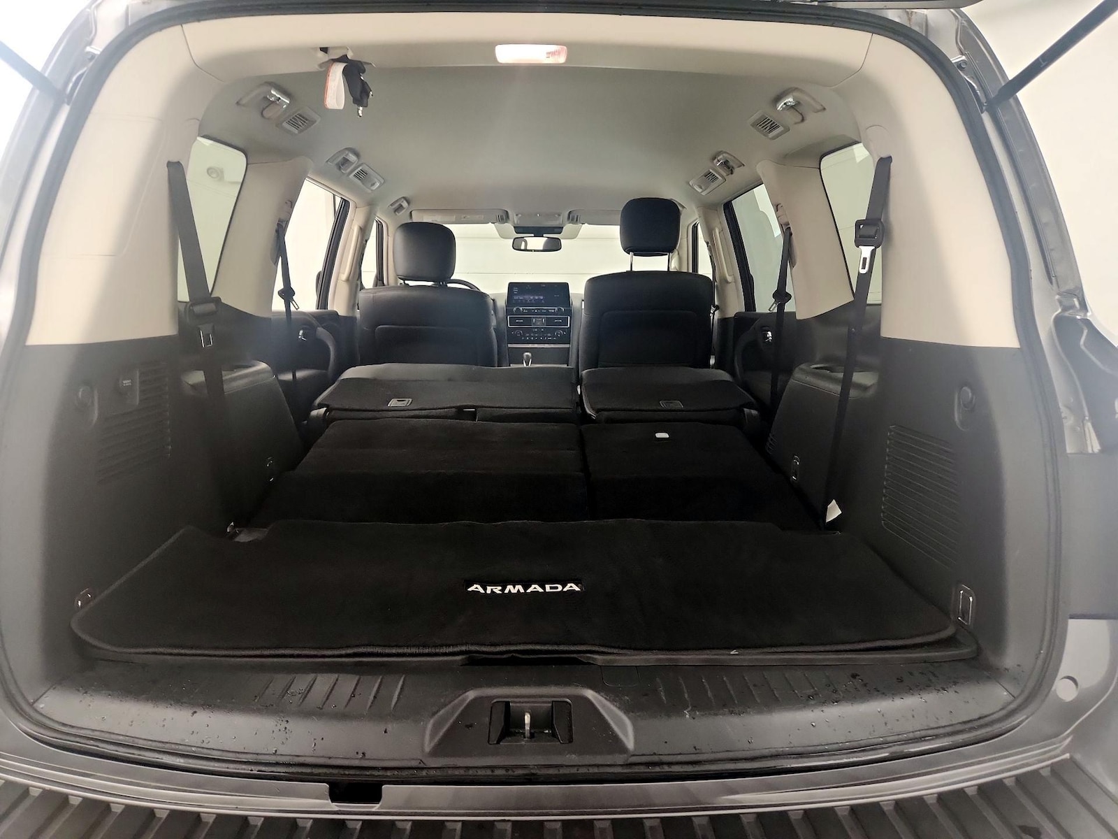 2024 Nissan Armada SV - Photo 23