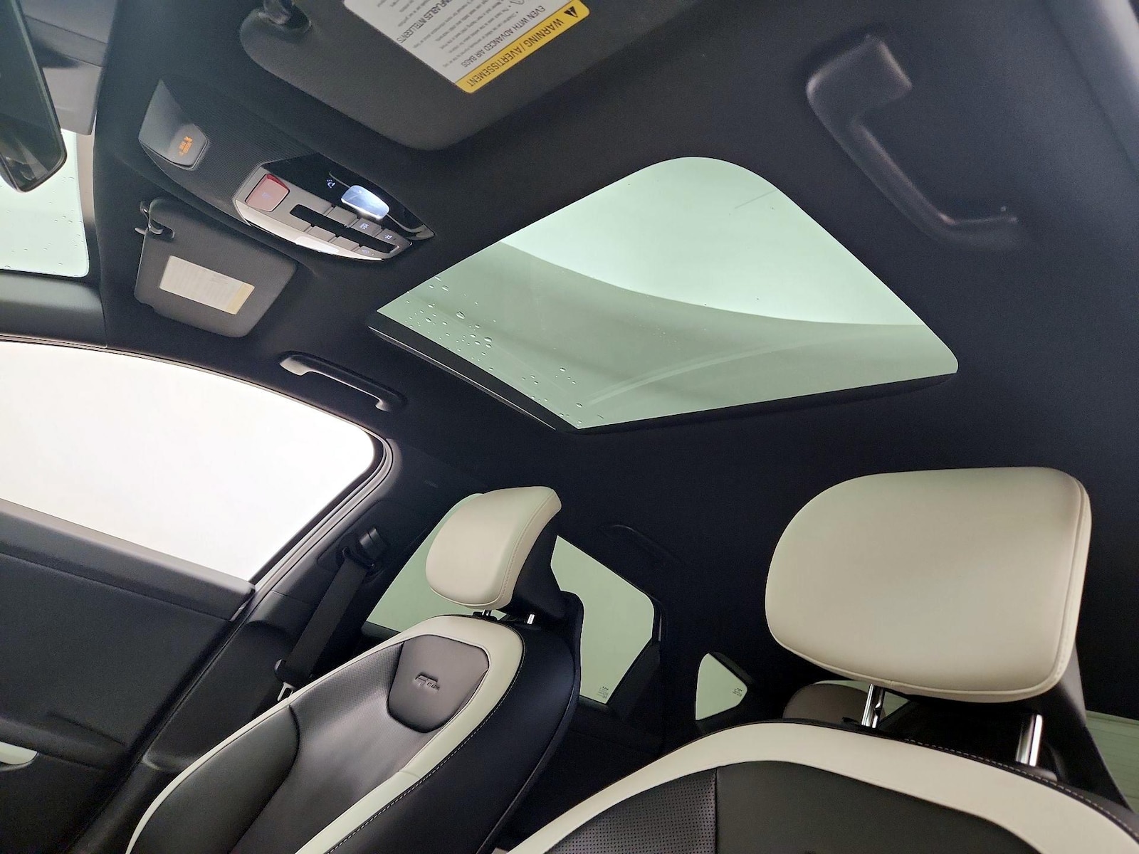 Sunroof(s) & Overhead Airbags
