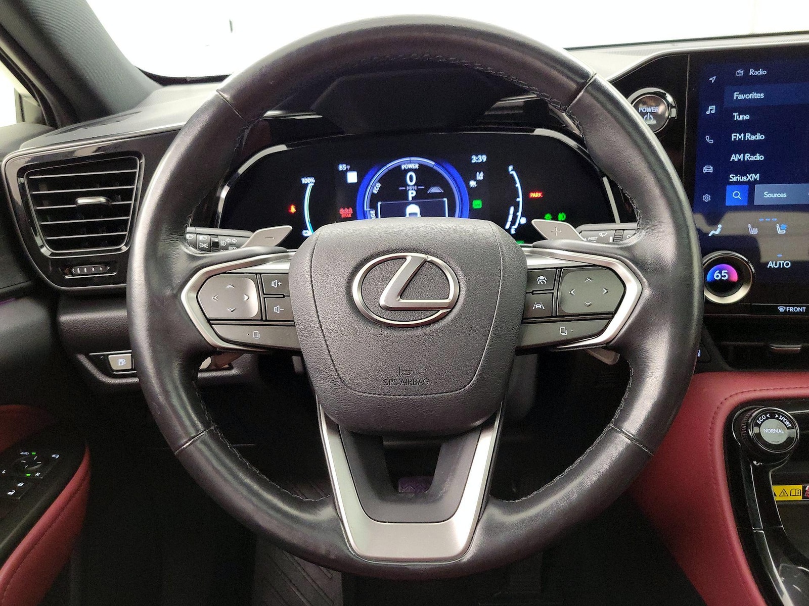 2024 Lexus NX PHEV 450h+ - Photo 11
